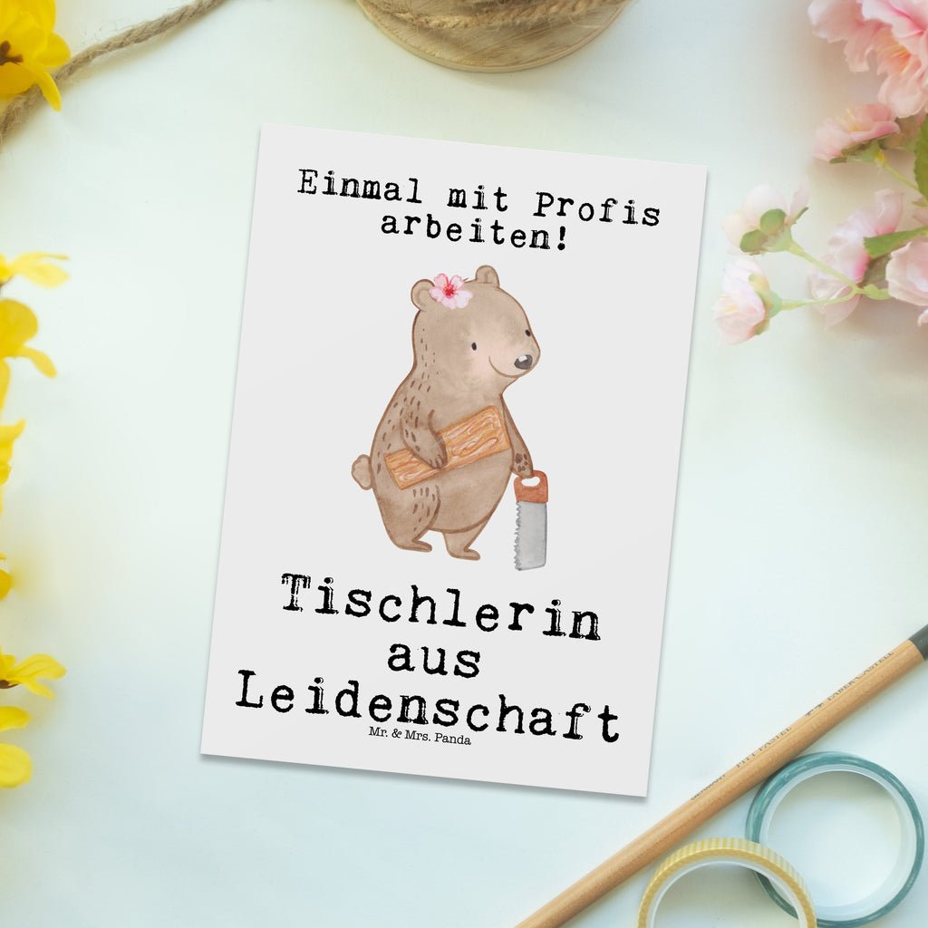 Postkarte Tischlerin aus Leidenschaft Postkarte, Karte, Geschenkkarte, Grußkarte, Einladung, Ansichtskarte, Geburtstagskarte, Einladungskarte, Dankeskarte, Ansichtskarten, Einladung Geburtstag, Einladungskarten Geburtstag, Beruf, Ausbildung, Jubiläum, Abschied, Rente, Kollege, Kollegin, Geschenk, Schenken, Arbeitskollege, Mitarbeiter, Firma, Danke, Dankeschön