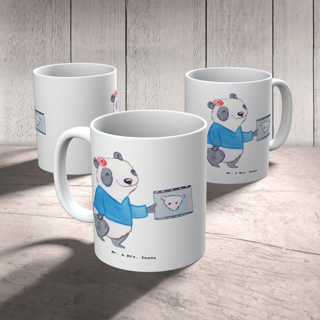 Tasse Radiologie Assistentin mit Herz Tasse, Kaffeetasse, Teetasse, Becher, Kaffeebecher, Teebecher, Keramiktasse, Porzellantasse, Büro Tasse, Geschenk Tasse, Tasse Sprüche, Tasse Motive, Kaffeetassen, Tasse bedrucken, Designer Tasse, Cappuccino Tassen, Schöne Teetassen, Beruf, Ausbildung, Jubiläum, Abschied, Rente, Kollege, Kollegin, Geschenk, Schenken, Arbeitskollege, Mitarbeiter, Firma, Danke, Dankeschön