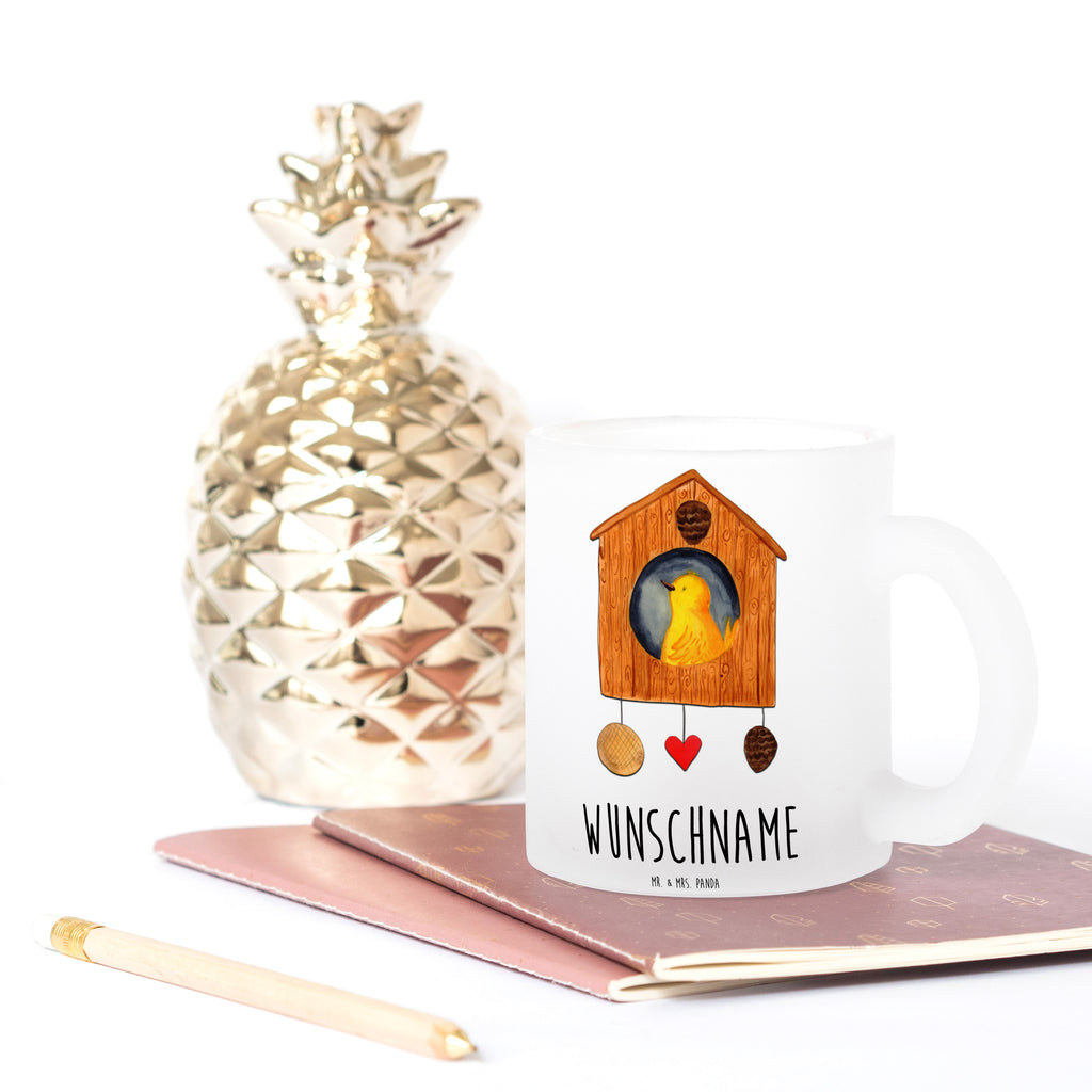 Personalisierte Teetasse Vogelhaus sweet Home Personalisierte Teetasse, Personalisiertes Teeglas, Personalisierter Teebecher, Personalisierte Glas Teetasse, Personalisierte Teetasse aus Glas, Teetasse mit Namen, Teeglas mit Namen, Teebecher mit Namen, Glas Teetasse mit Namen, Teetasse aus Glas mit Namen, Teetasse Wunschname, Teetasse selbst gestalten., Tiermotive, Gute Laune, lustige Sprüche, Tiere, Vogelhaus, Vogel, Home sweet Home, Einzug, Umzug, Geschenk, Einzugsgeschenk, Hausbau, Haus