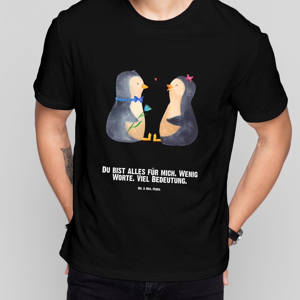 Personalisiertes T-Shirt Pinguin Pärchen T-Shirt Personalisiert, T-Shirt mit Namen, T-Shirt mit Aufruck, Männer, Frauen, Pinguin, Pinguine, Liebe, Liebespaar, Liebesbeweis, Liebesgeschenk, Verlobung, Jahrestag, Hochzeitstag, Hochzeit, Hochzeitsgeschenk, große Liebe, Traumpaar