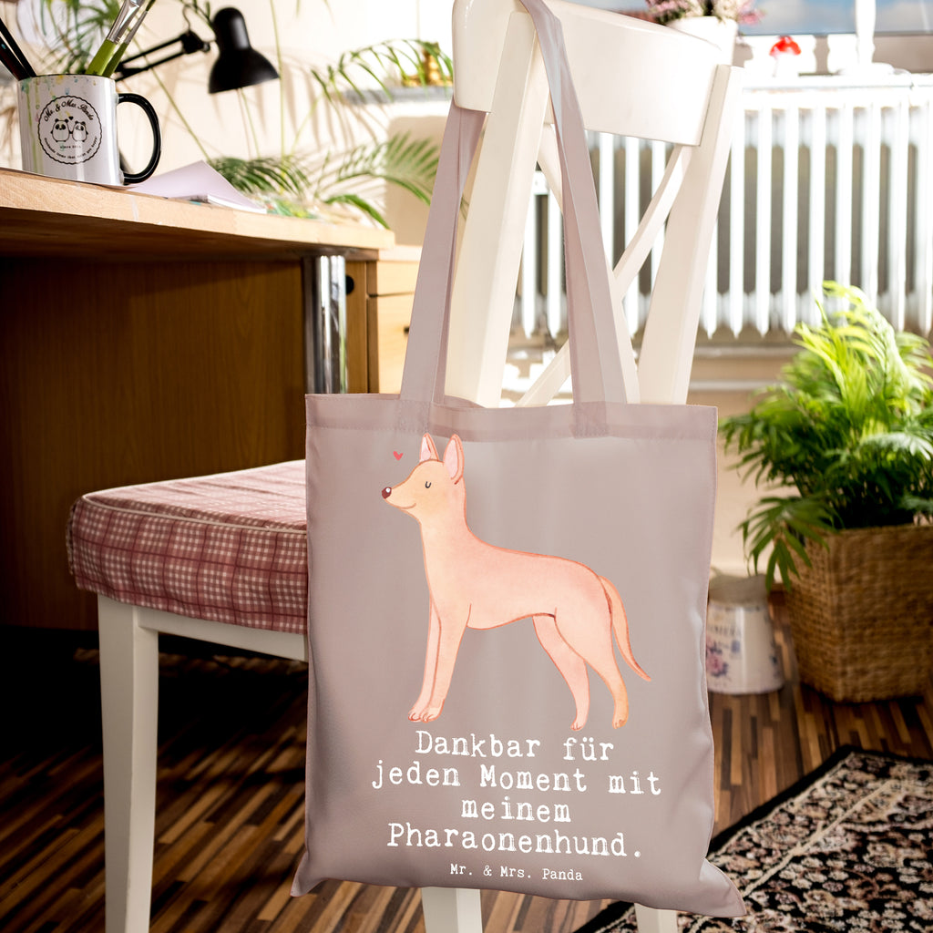 Tragetasche Pharaonenhund Moment Beuteltasche, Beutel, Einkaufstasche, Jutebeutel, Stoffbeutel, Tasche, Shopper, Umhängetasche, Strandtasche, Schultertasche, Stofftasche, Tragetasche, Badetasche, Jutetasche, Einkaufstüte, Laptoptasche, Hund, Hunderasse, Rassehund, Hundebesitzer, Geschenk, Tierfreund, Schenken, Welpe, Pharaonenhund, Pharaoh Hound, Kelb tal-Fenek