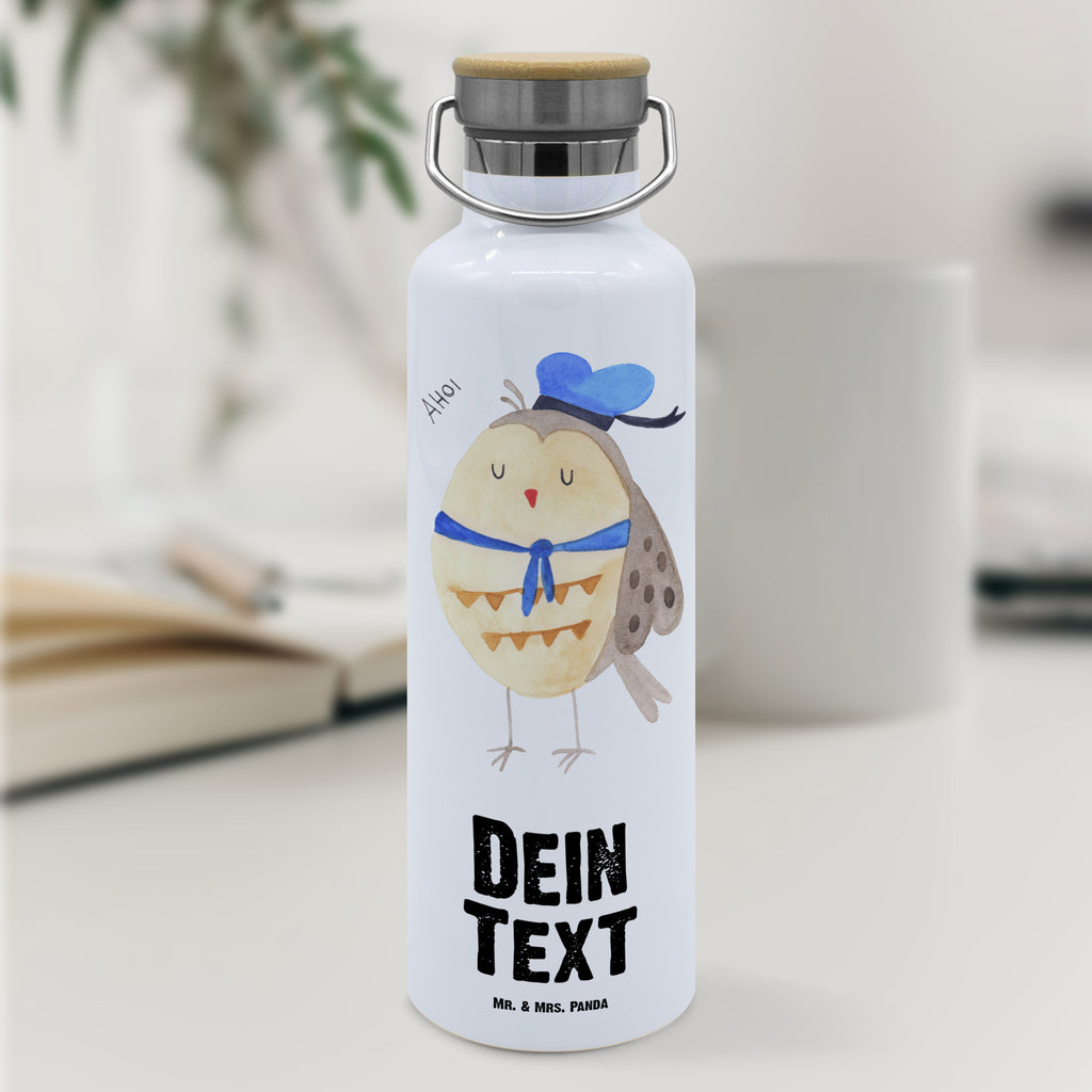 Personalisierte Trinkflasche Eule Matrosen Personalisierte Trinkflasche, Trinkflasche mit Namen, Trinkflasche bedrucken, Flasche personalisiert, Trinkflasch mit Aufdruck, Trinkflasche Werbegeschenk, Namensaufdruck Trinkflasche, Sportflasche personalisiert, Trinkflasche Sport, Eule, Eule Spruch, Eule Deko, Owl, Wortspiel lustig, Matrose, Freundin, Ehe, Seefahrer, Heimathafen, Hochzeitstag Geschenk