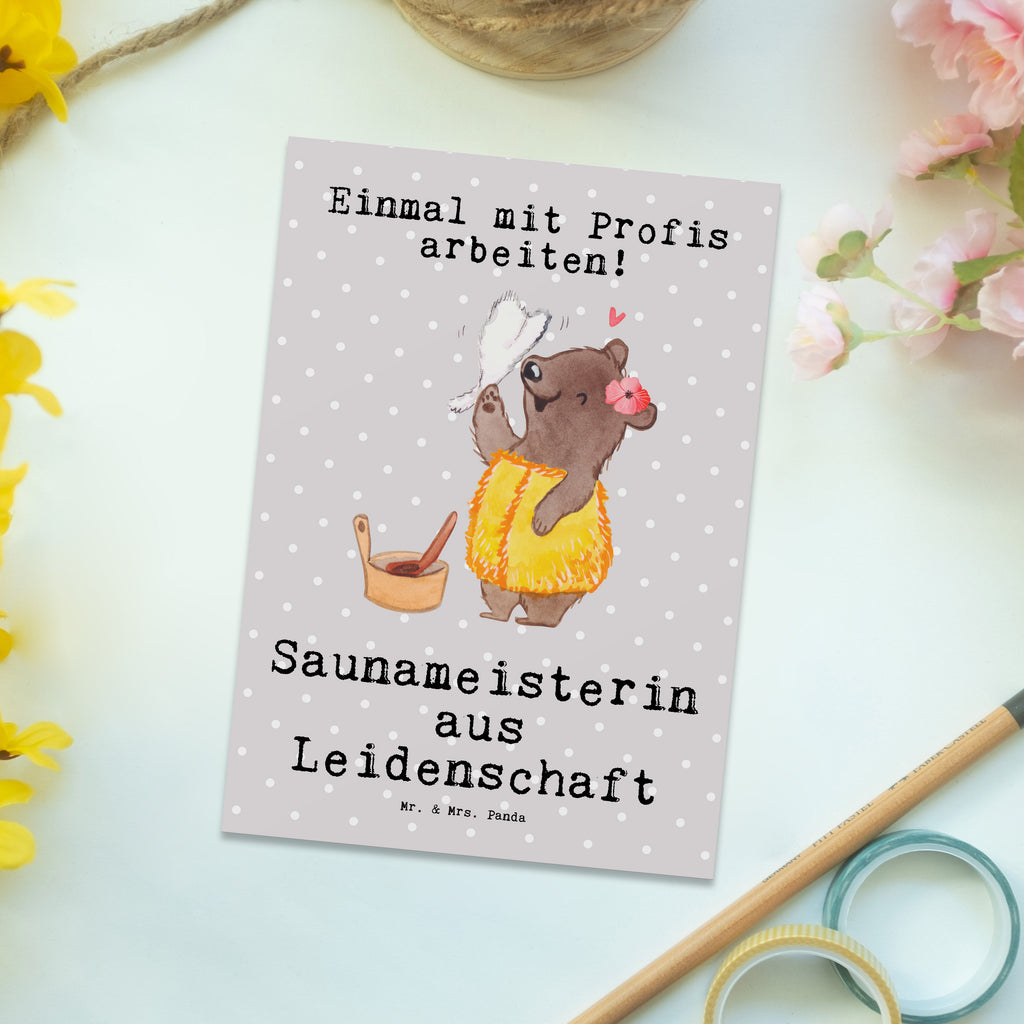 Postkarte Saunameisterin aus Leidenschaft Postkarte, Karte, Geschenkkarte, Grußkarte, Einladung, Ansichtskarte, Geburtstagskarte, Einladungskarte, Dankeskarte, Ansichtskarten, Einladung Geburtstag, Einladungskarten Geburtstag, Beruf, Ausbildung, Jubiläum, Abschied, Rente, Kollege, Kollegin, Geschenk, Schenken, Arbeitskollege, Mitarbeiter, Firma, Danke, Dankeschön