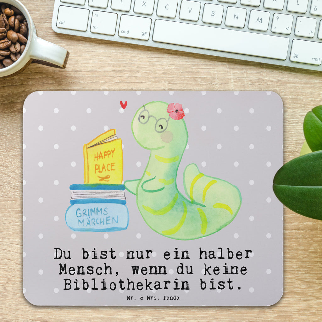 Mauspad Bibliothekarin mit Herz Mousepad, Computer zubehör, Büroausstattung, PC Zubehör, Arbeitszimmer, Mauspad, Einzigartiges Mauspad, Designer Mauspad, Mausunterlage, Mauspad Büro, Beruf, Ausbildung, Jubiläum, Abschied, Rente, Kollege, Kollegin, Geschenk, Schenken, Arbeitskollege, Mitarbeiter, Firma, Danke, Dankeschön, Bibliothekarin, Buchhandlung, Bibliothek, Bücherwurm, Leseratte, Bücherliebe