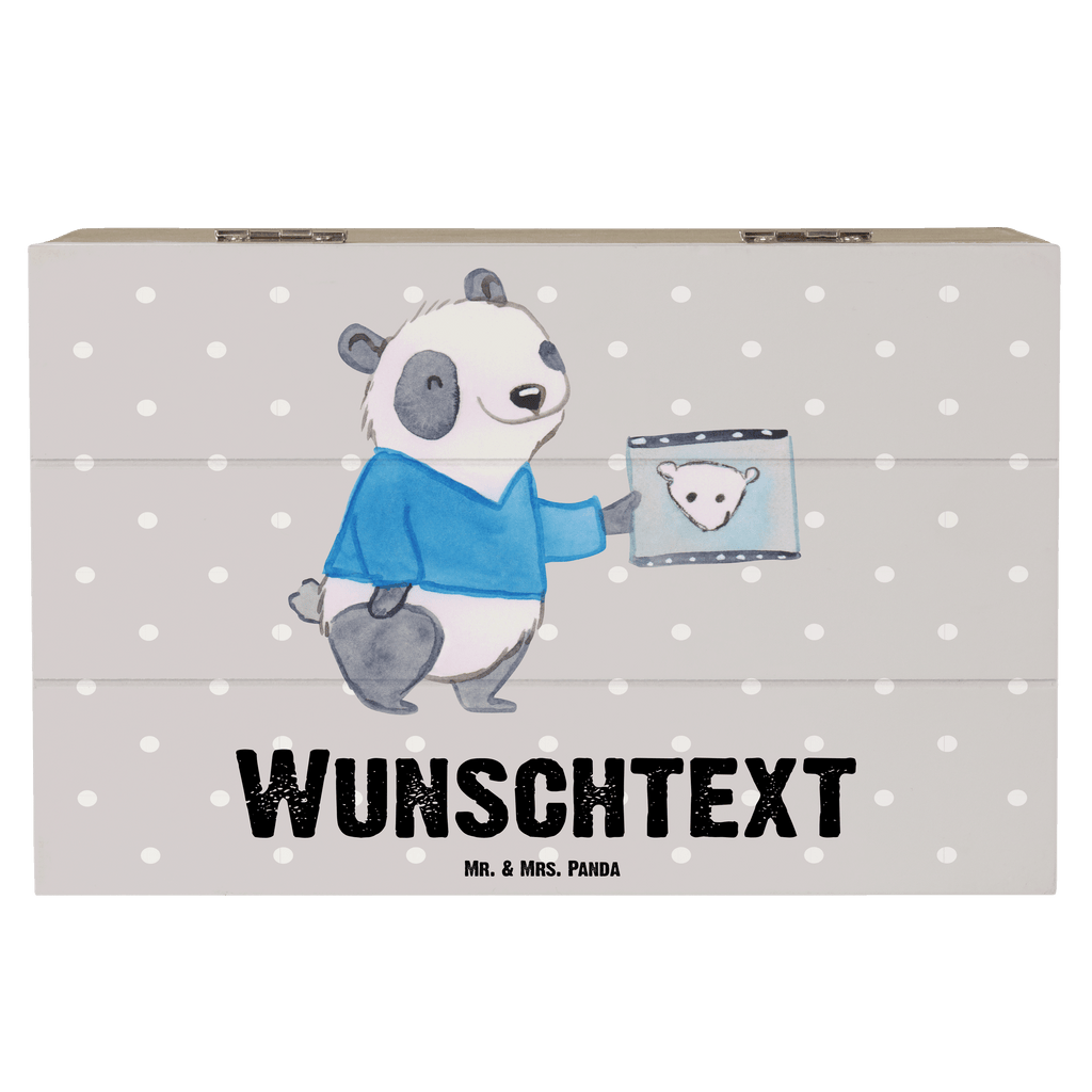 Personalisierte Holzkiste Facharzt für Radiologie Herz Holzkiste mit Namen, Kiste mit Namen, Schatzkiste mit Namen, Truhe mit Namen, Schatulle mit Namen, Erinnerungsbox mit Namen, Erinnerungskiste, mit Namen, Dekokiste mit Namen, Aufbewahrungsbox mit Namen, Holzkiste Personalisiert, Kiste Personalisiert, Schatzkiste Personalisiert, Truhe Personalisiert, Schatulle Personalisiert, Erinnerungsbox Personalisiert, Erinnerungskiste Personalisiert, Dekokiste Personalisiert, Aufbewahrungsbox Personalisiert, Geschenkbox personalisiert, GEschenkdose personalisiert, Beruf, Ausbildung, Jubiläum, Abschied, Rente, Kollege, Kollegin, Geschenk, Schenken, Arbeitskollege, Mitarbeiter, Firma, Danke, Dankeschön