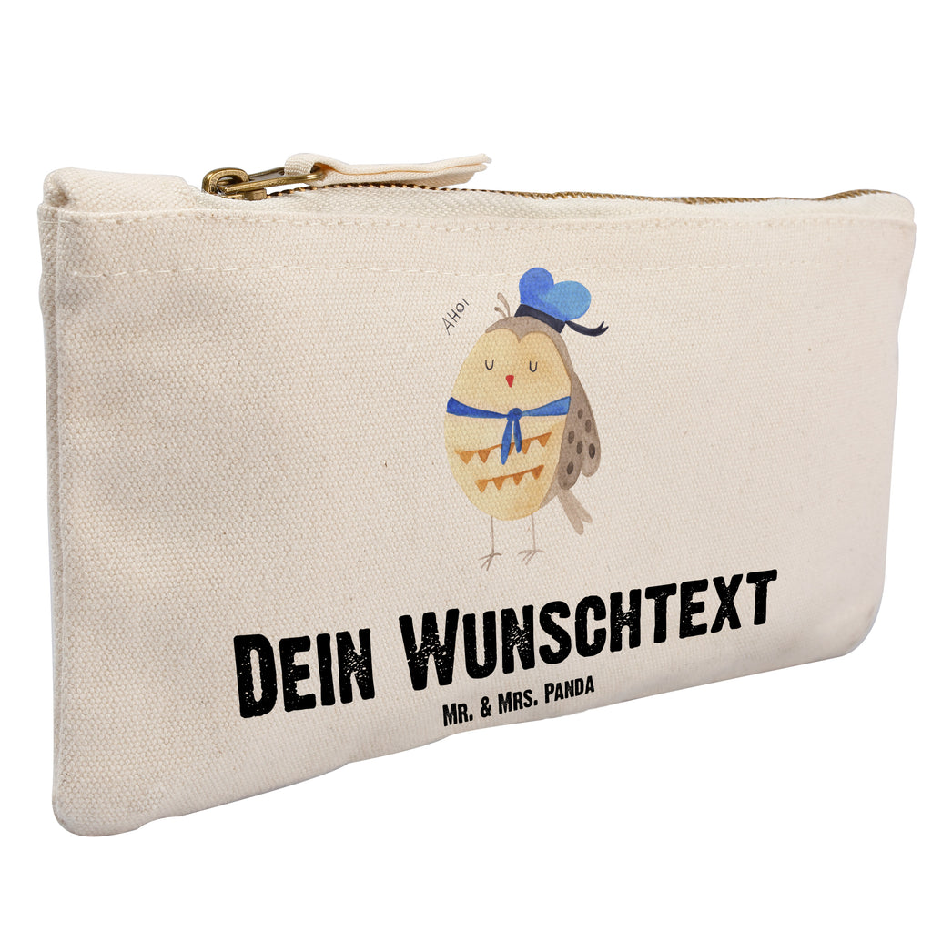 Personalisierte Schminktasche Eule Matrosen Personalisierte Schminktasche, Personalisierte Kosmetiktasche, Personalisierter Kosmetikbeutel, Personalisiertes Stiftemäppchen, Personalisiertes Etui, Personalisierte Federmappe, Personalisierte Makeup Bag, Personalisiertes Schminketui, Personalisiertes Kosmetiketui, Personalisiertes Schlamperetui, Schminktasche mit Namen, Kosmetiktasche mit Namen, Kosmetikbeutel mit Namen, Stiftemäppchen mit Namen, Etui mit Namen, Federmappe mit Namen, Makeup Bg mit Namen, Schminketui mit Namen, Kosmetiketui mit Namen, Schlamperetui mit Namen, Schminktasche personalisieren, Schminktasche bedrucken, Schminktasche selbst gestalten, Eule, Eule Spruch, Eule Deko, Owl, Wortspiel lustig, Matrose, Freundin, Ehe, Seefahrer, Heimathafen, Hochzeitstag Geschenk