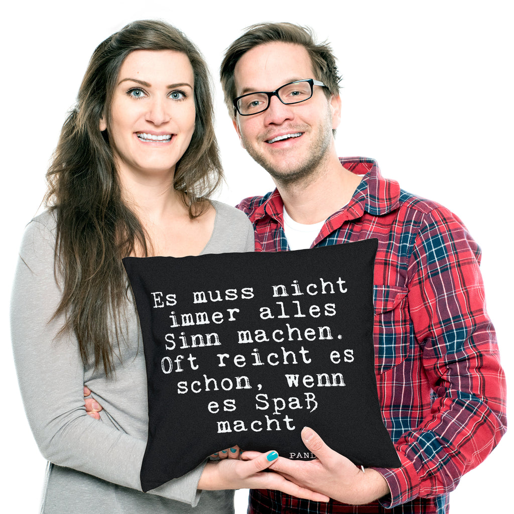 40x40 Kissen Fun Talk Es muss nicht immer alles Sinn machen. Oft reicht es schon, wenn es Spaß macht. Kissenhülle, Kopfkissen, Sofakissen, Dekokissen, Motivkissen, sofakissen, sitzkissen, Kissen, Kissenbezüge, Kissenbezug 40x40, Kissen 40x40, Kissenhülle 40x40, Zierkissen, Couchkissen, Dekokissen Sofa, Sofakissen 40x40, Dekokissen 40x40, Kopfkissen 40x40, Kissen 40x40 Waschbar, Spruch, Sprüche, lustige Sprüche, Weisheiten, Zitate, Spruch Geschenke, Glizer Spruch Sprüche Weisheiten Zitate Lustig Weisheit Worte