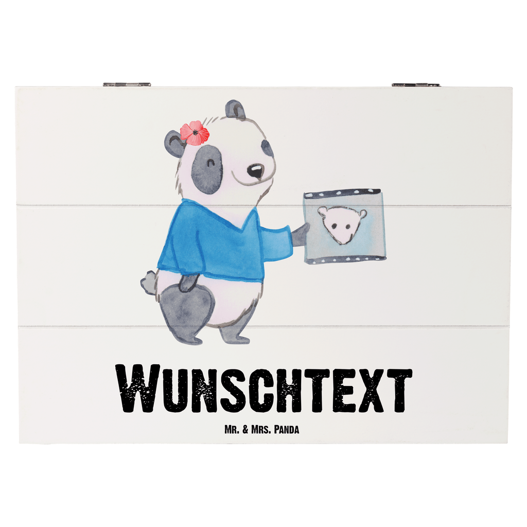 Personalisierte Holzkiste Fachärztin für Radiologie mit Herz Holzkiste mit Namen, Kiste mit Namen, Schatzkiste mit Namen, Truhe mit Namen, Schatulle mit Namen, Erinnerungsbox mit Namen, Erinnerungskiste, mit Namen, Dekokiste mit Namen, Aufbewahrungsbox mit Namen, Holzkiste Personalisiert, Kiste Personalisiert, Schatzkiste Personalisiert, Truhe Personalisiert, Schatulle Personalisiert, Erinnerungsbox Personalisiert, Erinnerungskiste Personalisiert, Dekokiste Personalisiert, Aufbewahrungsbox Personalisiert, Geschenkbox personalisiert, GEschenkdose personalisiert, Beruf, Ausbildung, Jubiläum, Abschied, Rente, Kollege, Kollegin, Geschenk, Schenken, Arbeitskollege, Mitarbeiter, Firma, Danke, Dankeschön