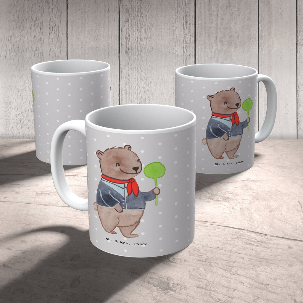 Tasse Zugbegleiterin mit Herz Tasse, Kaffeetasse, Teetasse, Becher, Kaffeebecher, Teebecher, Keramiktasse, Porzellantasse, Büro Tasse, Geschenk Tasse, Tasse Sprüche, Tasse Motive, Kaffeetassen, Tasse bedrucken, Designer Tasse, Cappuccino Tassen, Schöne Teetassen, Beruf, Ausbildung, Jubiläum, Abschied, Rente, Kollege, Kollegin, Geschenk, Schenken, Arbeitskollege, Mitarbeiter, Firma, Danke, Dankeschön