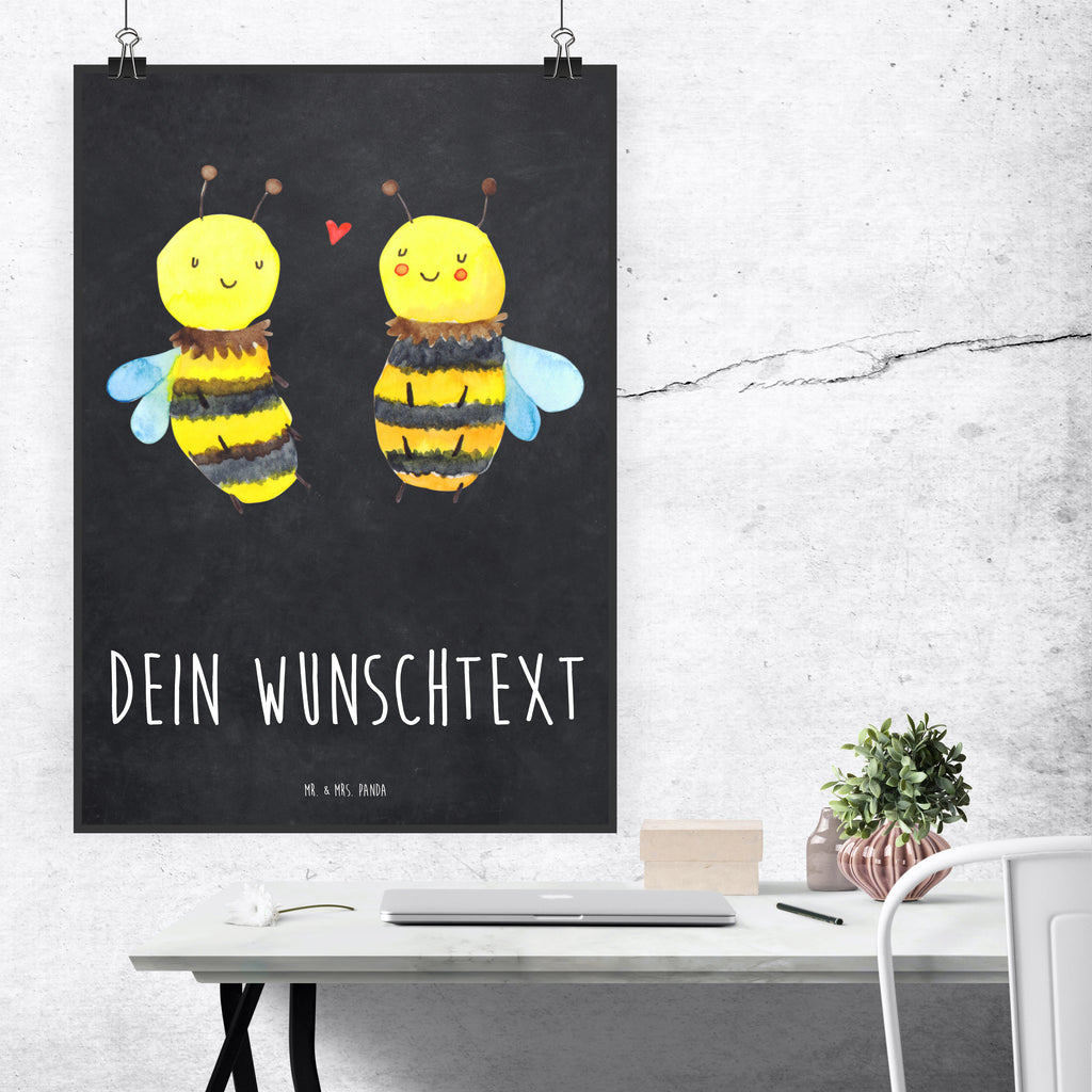 Personalisiertes Poster Biene Verliebt Personalisiertes Poster, Personalisiertes Wandposter, Personalisiertes Bild, Personalisierte Wanddeko, Personalisiertes Küchenposter, Personalisiertes Kinderposter, Personalisierte Wanddeko Bild, Personalisierte Raumdekoration, Personalisierte Wanddekoration, Personalisiertes Handgemaltes Poster, Personalisiertes Designposter, Personalisierter Kunstdruck, Personalisierter Posterdruck, Poster mit Namen, Wandposter mit Namen, Bild mit Namen, Wanddeko mit Namen, Küchenposter mit Namen, Kinderposter mit Namen, Wanddeko Bild mit Namen, Raumdekoration mit Namen, Wanddekoration mit Namen, Kunstdruck mit Namen, Posterdruck mit Namen, Wunschtext Poster, Poster selbst gestalten., Biene, Wespe, Hummel