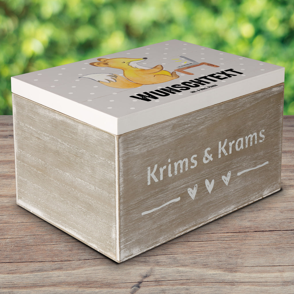 Personalisierte Holzkiste Programmiererin mit Herz Holzkiste mit Namen, Kiste mit Namen, Schatzkiste mit Namen, Truhe mit Namen, Schatulle mit Namen, Erinnerungsbox mit Namen, Erinnerungskiste, mit Namen, Dekokiste mit Namen, Aufbewahrungsbox mit Namen, Holzkiste Personalisiert, Kiste Personalisiert, Schatzkiste Personalisiert, Truhe Personalisiert, Schatulle Personalisiert, Erinnerungsbox Personalisiert, Erinnerungskiste Personalisiert, Dekokiste Personalisiert, Aufbewahrungsbox Personalisiert, Geschenkbox personalisiert, GEschenkdose personalisiert, Beruf, Ausbildung, Jubiläum, Abschied, Rente, Kollege, Kollegin, Geschenk, Schenken, Arbeitskollege, Mitarbeiter, Firma, Danke, Dankeschön, Programmiererin, Softwareingenieurin, Softwarentwicklerin, Computerfreak, Datenverarbeiterin, Computerfachfrau, IT-Spezialistin, Nerd