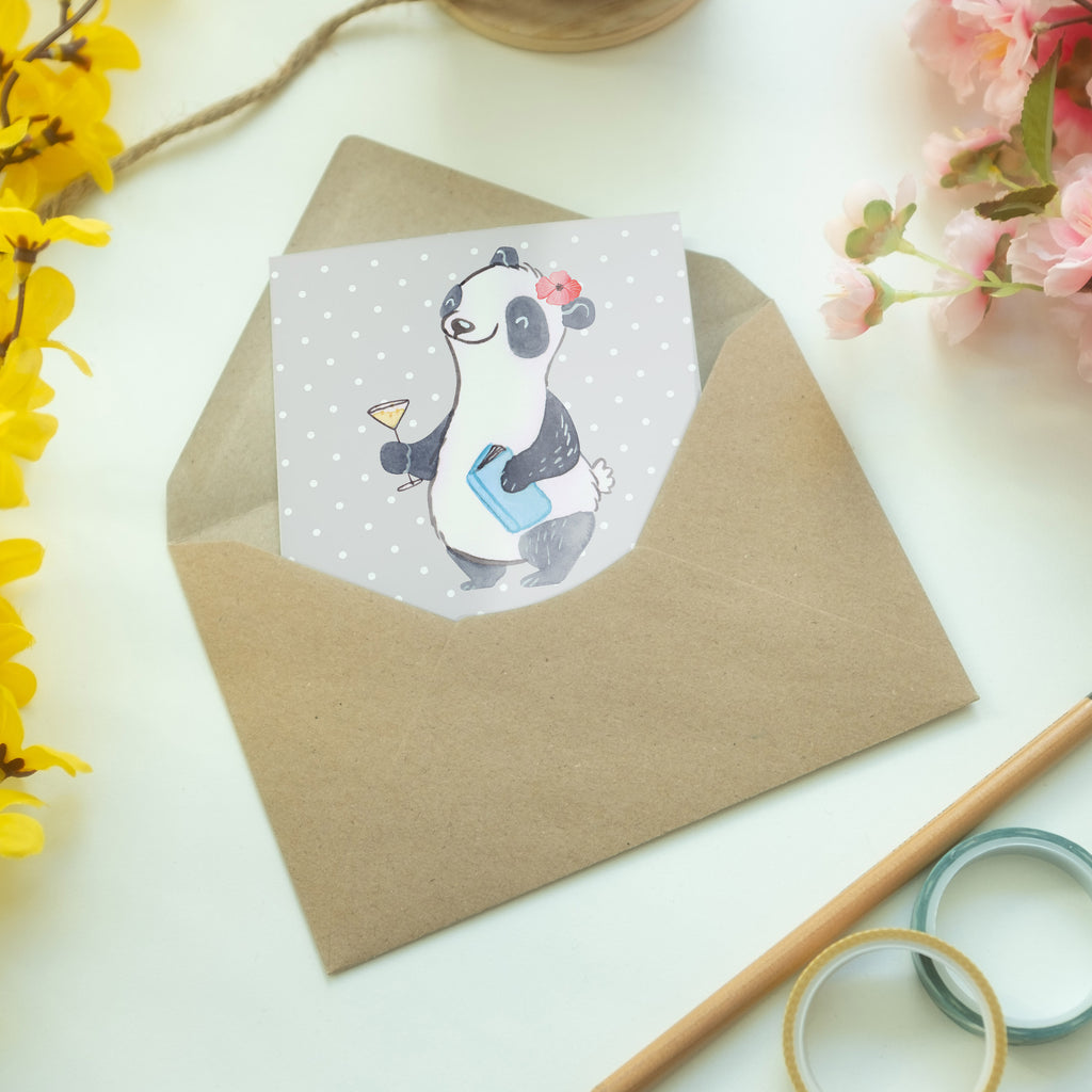 Grußkarte Panda Beste Sitznachbarin der Welt Grußkarte, Klappkarte, Einladungskarte, Glückwunschkarte, Hochzeitskarte, Geburtstagskarte, Karte, Ansichtskarten, für, Dankeschön, Geschenk, Schenken, Geburtstag, Geburtstagsgeschenk, Geschenkidee, Danke, Bedanken, Mitbringsel, Freude machen, Geschenktipp, Sitznachbarin, Stuhlnachbar, Mitschülerin, Nachbarin, Uni, Universität, Seminar, Kommilitone, Tischnachbar, Schule, Mitstudentin, Hochschule, Beste Sitznachbarin der Welt, Weltbeste Sitznachbarin