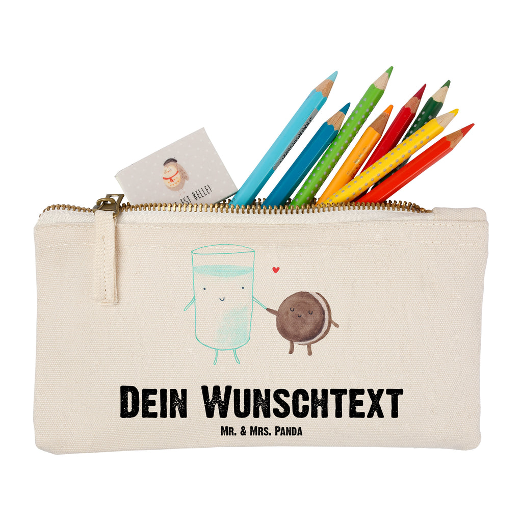 Personalisierte Schminktasche Milch & Keks Personalisierte Schminktasche, Personalisierte Kosmetiktasche, Personalisierter Kosmetikbeutel, Personalisiertes Stiftemäppchen, Personalisiertes Etui, Personalisierte Federmappe, Personalisierte Makeup Bag, Personalisiertes Schminketui, Personalisiertes Kosmetiketui, Personalisiertes Schlamperetui, Schminktasche mit Namen, Kosmetiktasche mit Namen, Kosmetikbeutel mit Namen, Stiftemäppchen mit Namen, Etui mit Namen, Federmappe mit Namen, Makeup Bg mit Namen, Schminketui mit Namen, Kosmetiketui mit Namen, Schlamperetui mit Namen, Schminktasche personalisieren, Schminktasche bedrucken, Schminktasche selbst gestalten, Tiermotive, Gute Laune, lustige Sprüche, Tiere, Milk, Cookie, Milch, Keks, Kekse, Kaffee, Einladung Frühstück, Motiv süß, romantisch, perfektes Paar