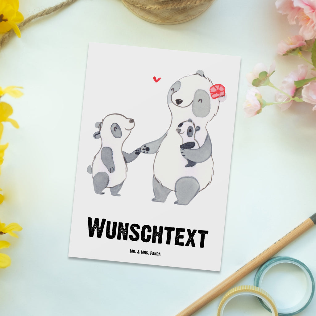 Personalisierte Postkarte Panda Beste Mom der Welt Postkarte mit Namen, Postkarte bedrucken, Postkarte mit Wunschtext, Postkarte personalisierbar, Geschenkkarte mit Namen, Grußkarte mit Namen, Karte mit Namen, Einladung mit Namen, Ansichtskarte mit Namen, Geschenkkarte mit Wunschtext, Grußkarte mit Wunschtext, Karte mit Wunschtext, Einladung mit Wunschtext, Ansichtskarte mit Wunschtext, für, Dankeschön, Geschenk, Schenken, Geburtstag, Geburtstagsgeschenk, Geschenkidee, Danke, Bedanken, Mitbringsel, Freude machen, Geschenktipp, Mom, Mommy, Mama, Mami, Mutter, Muttertag, Mutti, Ma, Tochter, Sohn, Beste Mama, Beste, Supermama