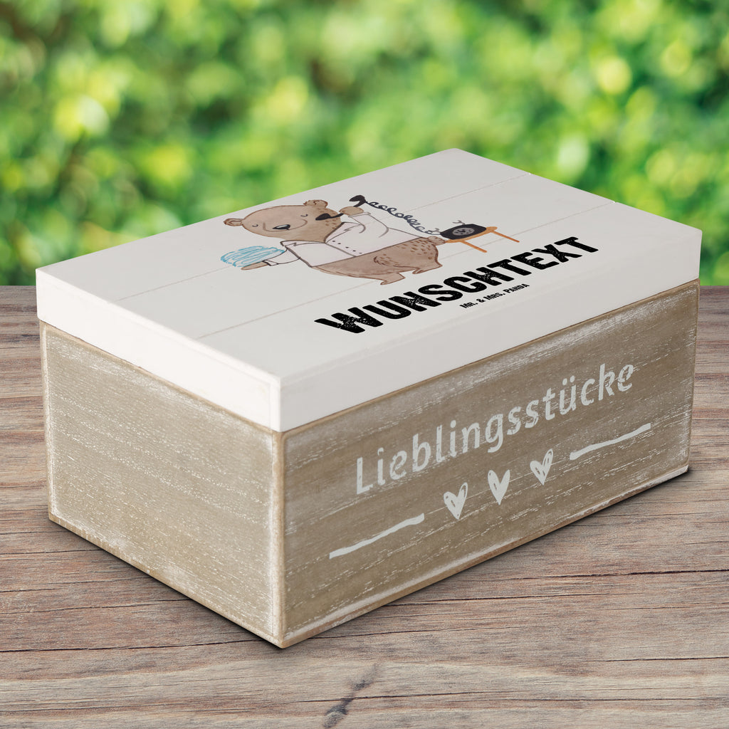 Personalisierte Holzkiste Hotelfachmann mit Herz Holzkiste mit Namen, Kiste mit Namen, Schatzkiste mit Namen, Truhe mit Namen, Schatulle mit Namen, Erinnerungsbox mit Namen, Erinnerungskiste, mit Namen, Dekokiste mit Namen, Aufbewahrungsbox mit Namen, Holzkiste Personalisiert, Kiste Personalisiert, Schatzkiste Personalisiert, Truhe Personalisiert, Schatulle Personalisiert, Erinnerungsbox Personalisiert, Erinnerungskiste Personalisiert, Dekokiste Personalisiert, Aufbewahrungsbox Personalisiert, Geschenkbox personalisiert, GEschenkdose personalisiert, Beruf, Ausbildung, Jubiläum, Abschied, Rente, Kollege, Kollegin, Geschenk, Schenken, Arbeitskollege, Mitarbeiter, Firma, Danke, Dankeschön, Hotelfachmann, Hotelkaufmann, Hotelfachangestellter, Hotelier, Hoteleröffnung