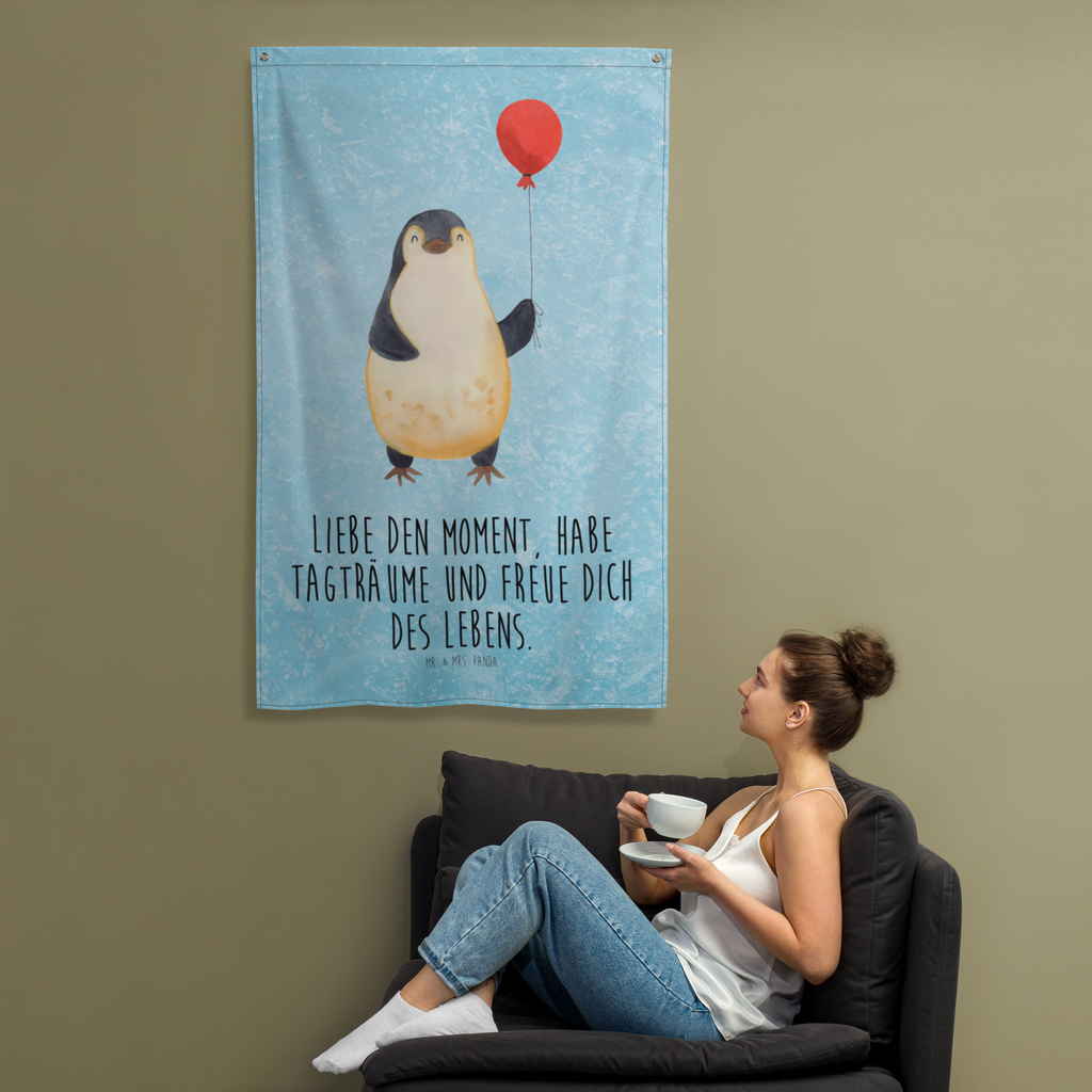 Wandteppich Pinguin Luftballon Wandbehang, Dekoration, Boho, Wandteppich, Wandtuch, Wanddeko, Tapisserie, Tapestry, Wandbild, Textil-Kunst, Schmuck-Wandbehang, Wand Deko, Kinderzimmer, Kinderzimmer Wand, Kinderzimmer Deko, Kinderzimmer Wanddeko, Pinguin, Pinguine, Luftballon, Tagträume, Lebenslust, Geschenk Freundin, Geschenkidee, beste Freundin, Motivation, Neustart, neues Leben, Liebe, Glück