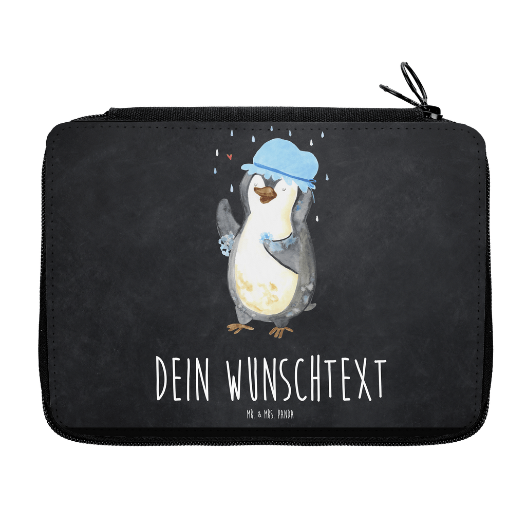 Personalisierte Federmappe Pinguin duscht Personalisierte Federmappe, Personalisierte Stiftetasche, PersonalisierteS Stifte Etui, Schule, Einschulung, Geschenk, Kind, Schüler, Schülerin, Personalisierte Stifterolle, PersonalisierteS Federmäppchen, Motiv, Grundschule, Federmäppchen bedruckt, Büro Stifte Etui, Bestückte Federmappe, Kinder Federmappe, Federmappe Einschulung, Federmappe mit Namen, Stiftemappe mit Namen, Stifterolle mit Namen, Federmäppchen mit Namen, Pinguin, Pinguine, Dusche, duschen, Lebensmotto, Motivation, Neustart, Neuanfang, glücklich sein