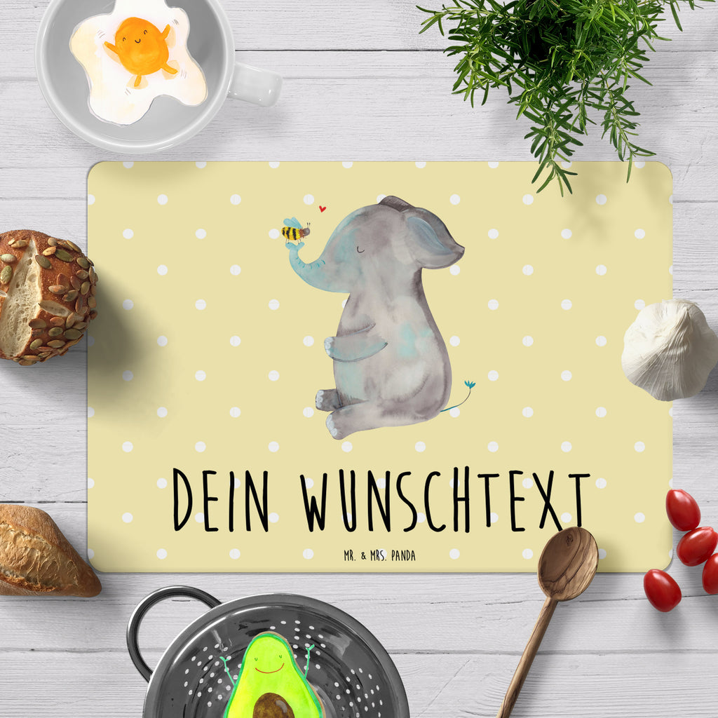 Personalisiertes Tischset Elefant & Biene Personalisiertes Tischet, Personalisierter Tischuntersetzer, Personalisiertes Platzset, tischset personalisiert, personalisiertes tischset, personalisierte platzsets, platzset personalisiert, personalisierte platzdeckchen, platzdeckchen personalisiert, tischset mit namen, platzdeckchen mit namen, platzset mit namen abwaschbar, platzset mit namen, tischset abwaschbar mit namen, Tiermotive, Gute Laune, lustige Sprüche, Tiere, Elefant, Biene, Liebe, Liebesbeweis, Jahrestag, Liebesgeschenk, Heiratsantrag, Hochzeitsgeschenk, Liebesspruch