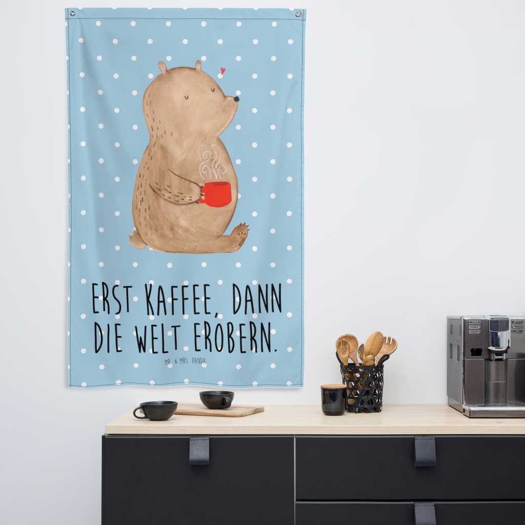 Wandteppich Bär Kaffee Wandbehang, Dekoration, Boho, Wandteppich, Wandtuch, Wanddeko, Tapisserie, Tapestry, Wandbild, Textil-Kunst, Schmuck-Wandbehang, Wand Deko, Kinderzimmer, Kinderzimmer Wand, Kinderzimmer Deko, Kinderzimmer Wanddeko, Bär, Teddy, Teddybär, Kaffee, Coffee, Bären, guten Morgen, Morgenroutine, Welt erobern, Welt retten, Motivation