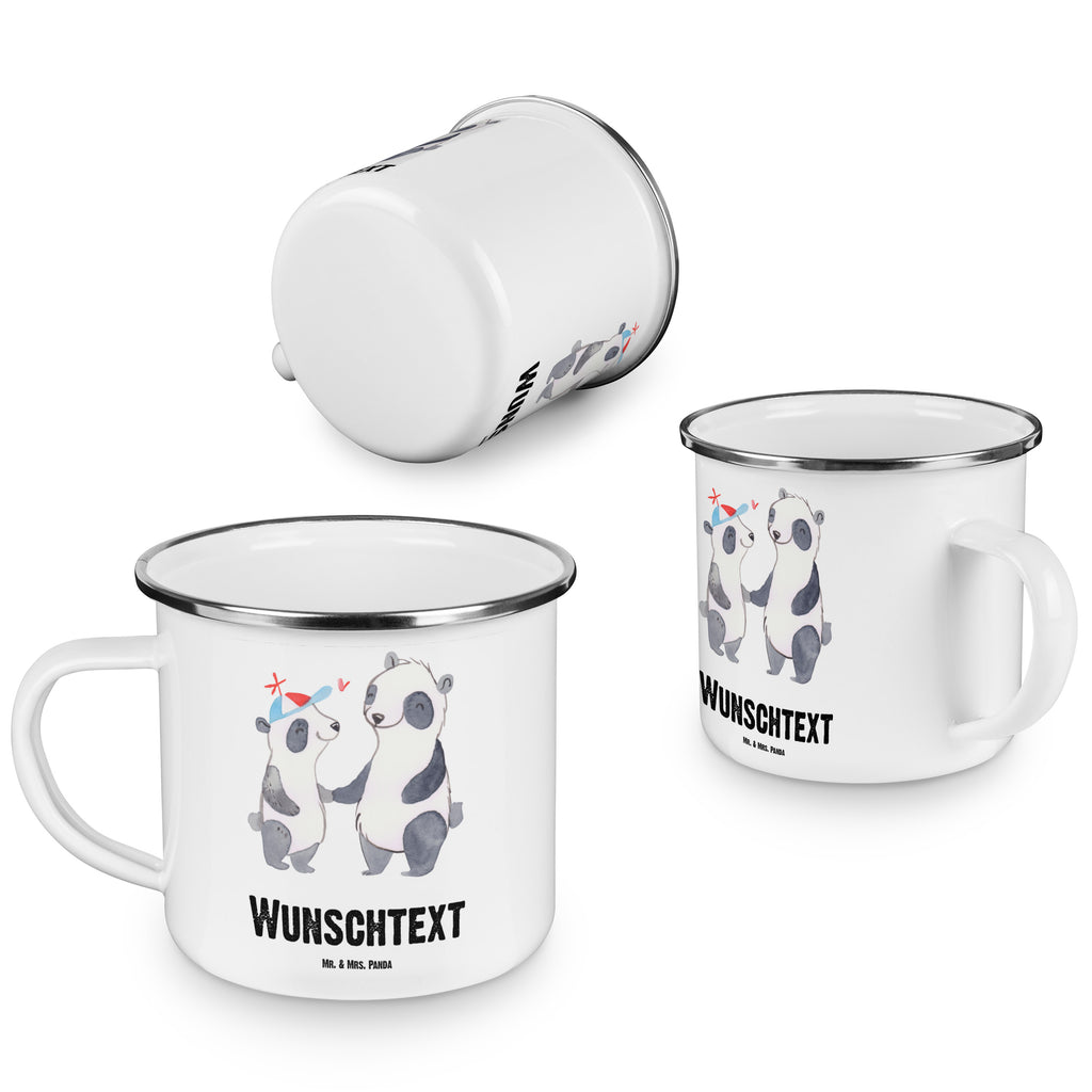 Personalisierte Emaille Tasse Panda Bester Vater der Welt Emaille Tasse personalisiert, Emaille Tasse mit Namen, Campingtasse personalisiert, Namenstasse, Campingtasse bedrucken, Campinggeschirr personalsisert, tasse mit namen, personalisierte tassen, personalisierte tasse, tasse selbst gestalten, tasse bedrucken, tassen bedrucken, für, Dankeschön, Geschenk, Schenken, Geburtstag, Geburtstagsgeschenk, Geschenkidee, Danke, Bedanken, Mitbringsel, Freude machen, Geschenktipp, Vater, Papa, Dad, Daddy, Paps, Papi, Vati, Eltern, Geschenk Vater, Mann, Familie, Bester, Kleinigkeit