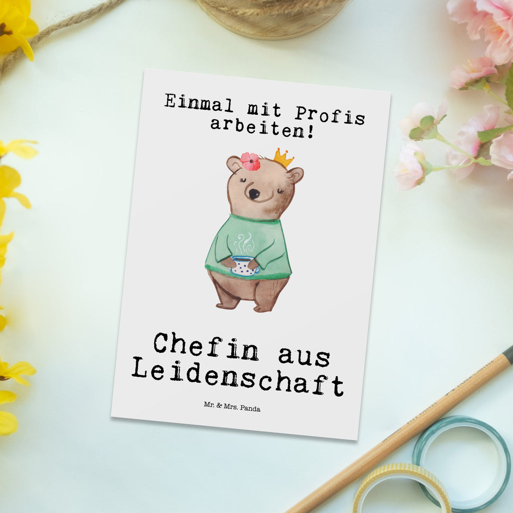 Postkarte Chefin aus Leidenschaft Postkarte, Karte, Geschenkkarte, Grußkarte, Einladung, Ansichtskarte, Geburtstagskarte, Einladungskarte, Dankeskarte, Ansichtskarten, Einladung Geburtstag, Einladungskarten Geburtstag, Beruf, Ausbildung, Jubiläum, Abschied, Rente, Kollege, Kollegin, Geschenk, Schenken, Arbeitskollege, Mitarbeiter, Firma, Danke, Dankeschön, CEO, Chefin, Führungskraft, Geschäftsinhaberin, Firmeninhaberin, Unternehmensinhaberin, Direktorin, Leiterin