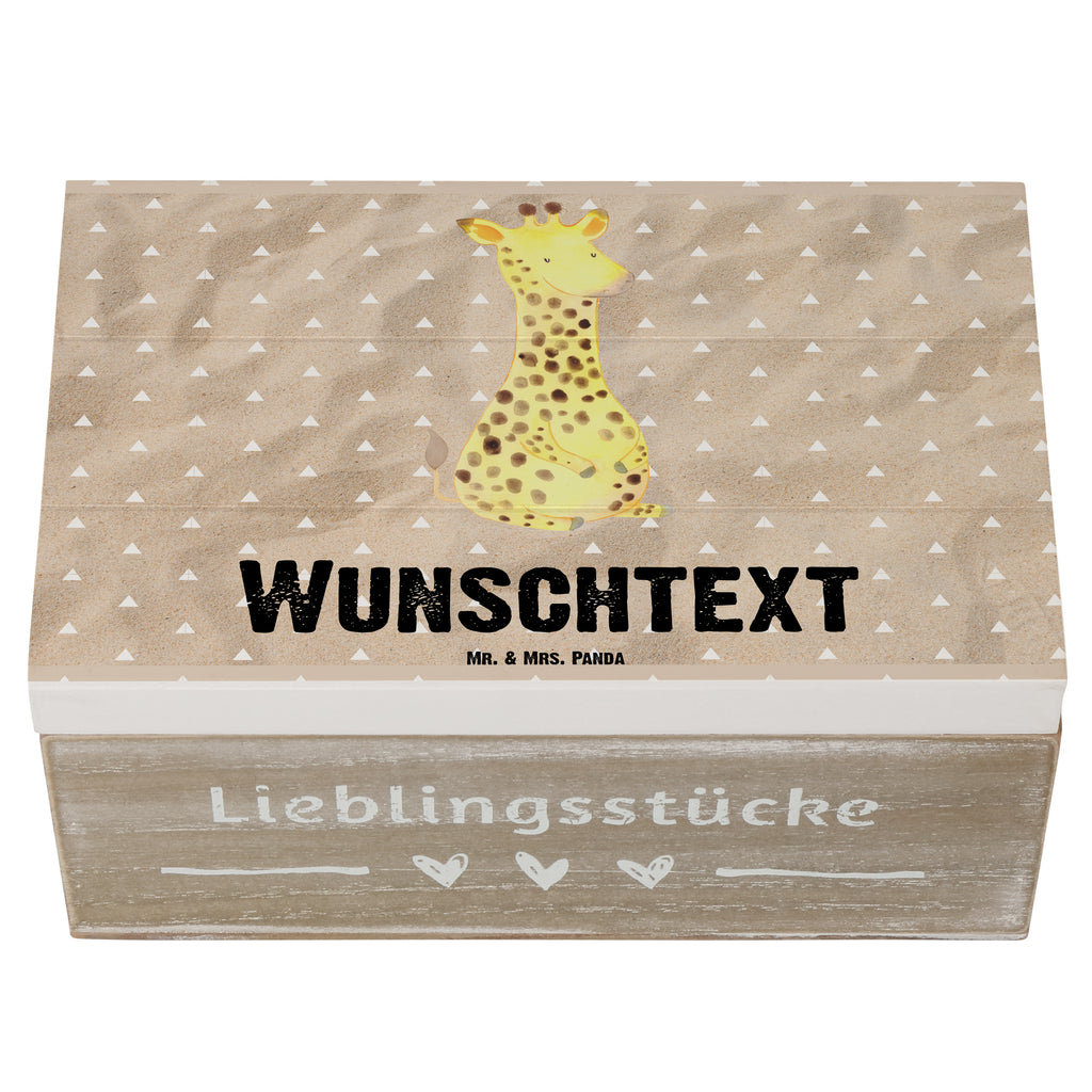 Personalisierte Holzkiste Giraffe Zufrieden Holzkiste mit Namen, Kiste mit Namen, Schatzkiste mit Namen, Truhe mit Namen, Schatulle mit Namen, Erinnerungsbox mit Namen, Erinnerungskiste, mit Namen, Dekokiste mit Namen, Aufbewahrungsbox mit Namen, Holzkiste Personalisiert, Kiste Personalisiert, Schatzkiste Personalisiert, Truhe Personalisiert, Schatulle Personalisiert, Erinnerungsbox Personalisiert, Erinnerungskiste Personalisiert, Dekokiste Personalisiert, Aufbewahrungsbox Personalisiert, Geschenkbox personalisiert, GEschenkdose personalisiert, Afrika, Wildtiere, Giraffe, Zufrieden, Glück, Abenteuer