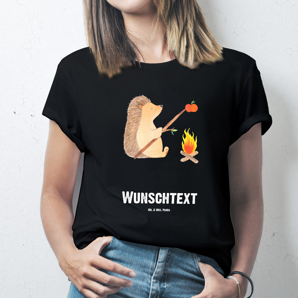 Personalisiertes T-Shirt Igel grillt T-Shirt Personalisiert, T-Shirt mit Namen, T-Shirt mit Aufruck, Männer, Frauen, Wunschtext, Bedrucken, Tiermotive, Gute Laune, lustige Sprüche, Tiere, Igel, Grillen, Ziele, Motivation, arbeitslos, Sinn des Lebens, Spruch