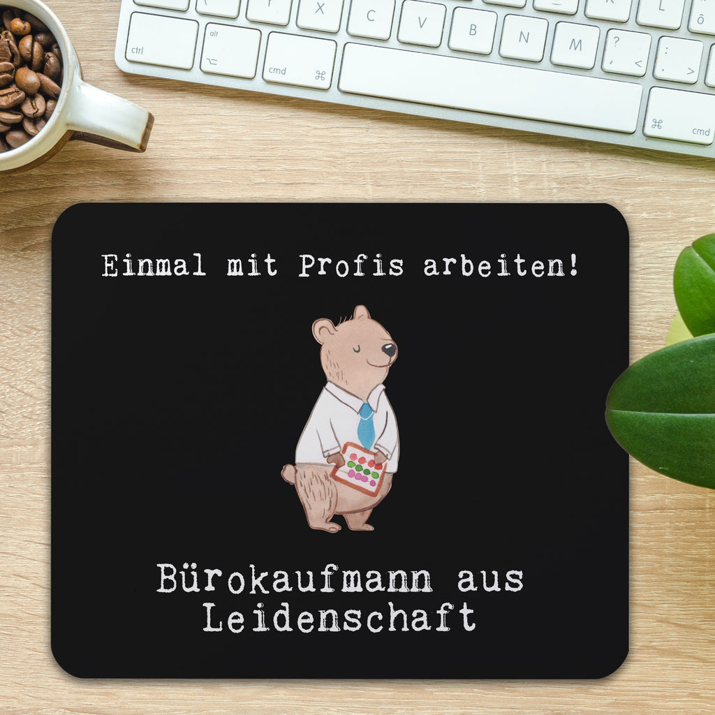 Mauspad Bürokaufmann aus Leidenschaft Mousepad, Computer zubehör, Büroausstattung, PC Zubehör, Arbeitszimmer, Mauspad, Einzigartiges Mauspad, Designer Mauspad, Mausunterlage, Mauspad Büro, Beruf, Ausbildung, Jubiläum, Abschied, Rente, Kollege, Kollegin, Geschenk, Schenken, Arbeitskollege, Mitarbeiter, Firma, Danke, Dankeschön, Bürokaufmann, Kaufmann für Büromanagement