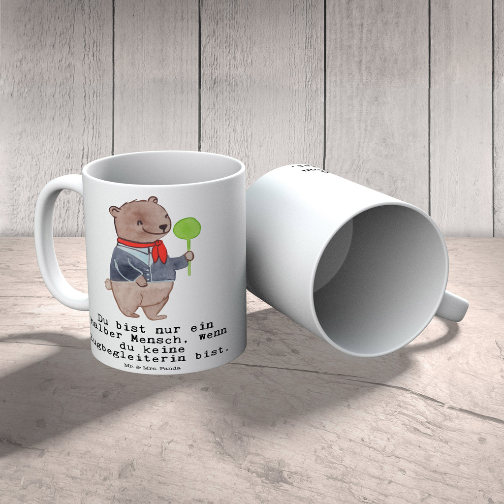 Tasse Zugbegleiterin mit Herz Tasse, Kaffeetasse, Teetasse, Becher, Kaffeebecher, Teebecher, Keramiktasse, Porzellantasse, Büro Tasse, Geschenk Tasse, Tasse Sprüche, Tasse Motive, Kaffeetassen, Tasse bedrucken, Designer Tasse, Cappuccino Tassen, Schöne Teetassen, Beruf, Ausbildung, Jubiläum, Abschied, Rente, Kollege, Kollegin, Geschenk, Schenken, Arbeitskollege, Mitarbeiter, Firma, Danke, Dankeschön