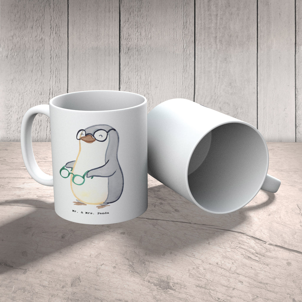 Tasse Augenoptiker mit Herz Tasse, Kaffeetasse, Teetasse, Becher, Kaffeebecher, Teebecher, Keramiktasse, Porzellantasse, Büro Tasse, Geschenk Tasse, Tasse Sprüche, Tasse Motive, Beruf, Ausbildung, Jubiläum, Abschied, Rente, Kollege, Kollegin, Geschenk, Schenken, Arbeitskollege, Mitarbeiter, Firma, Danke, Dankeschön, Augenoptiker, Optiker, Augenarzt, Optometrist, Brillenverkäufer, Brillengeschäft, Eröffnung