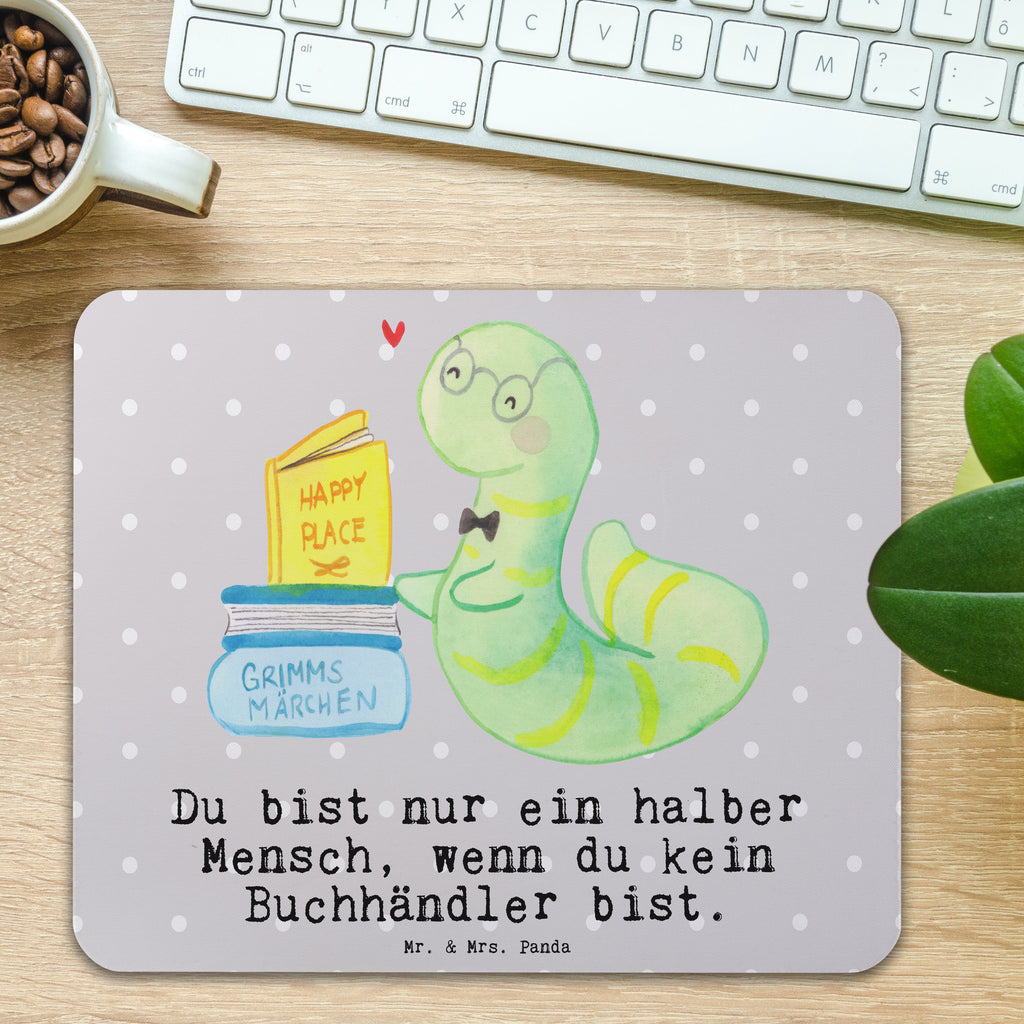 Mauspad Buchhändler mit Herz Mousepad, Computer zubehör, Büroausstattung, PC Zubehör, Arbeitszimmer, Mauspad, Einzigartiges Mauspad, Designer Mauspad, Mausunterlage, Mauspad Büro, Beruf, Ausbildung, Jubiläum, Abschied, Rente, Kollege, Kollegin, Geschenk, Schenken, Arbeitskollege, Mitarbeiter, Firma, Danke, Dankeschön, Buchhändler, Buchhandlung, Buchverkäufer, Bibliothekar, Bücherwurm