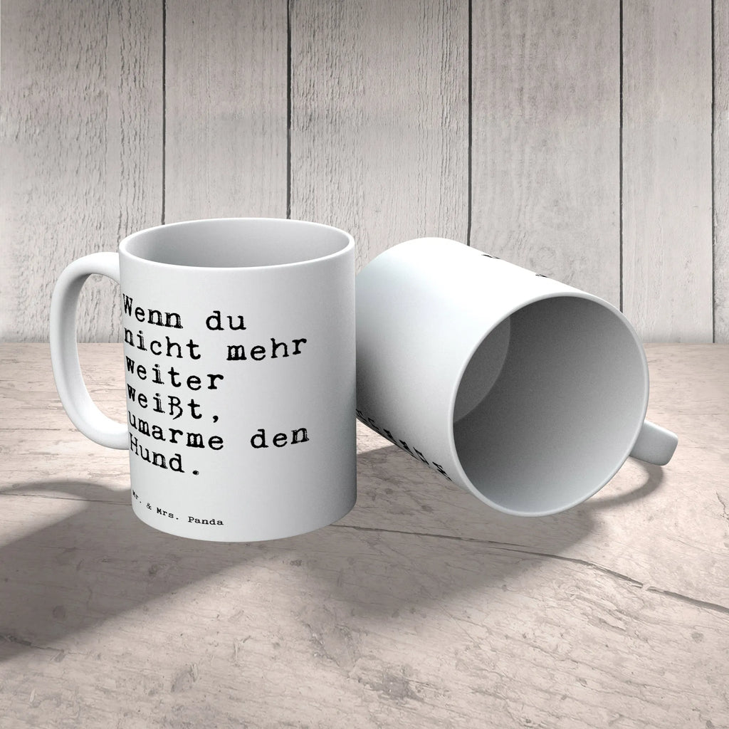 Tasse Sprüche und Zitate Wenn du nicht mehr weiter weißt, umarme den Hund. Tasse, Kaffeetasse, Teetasse, Becher, Kaffeebecher, Teebecher, Keramiktasse, Porzellantasse, Büro Tasse, Geschenk Tasse, Tasse Sprüche, Tasse Motive, Kaffeetassen, Tasse bedrucken, Designer Tasse, Cappuccino Tassen, Schöne Teetassen, Spruch, Sprüche, lustige Sprüche, Weisheiten, Zitate, Spruch Geschenke, Spruch Sprüche Weisheiten Zitate Lustig Weisheit Worte