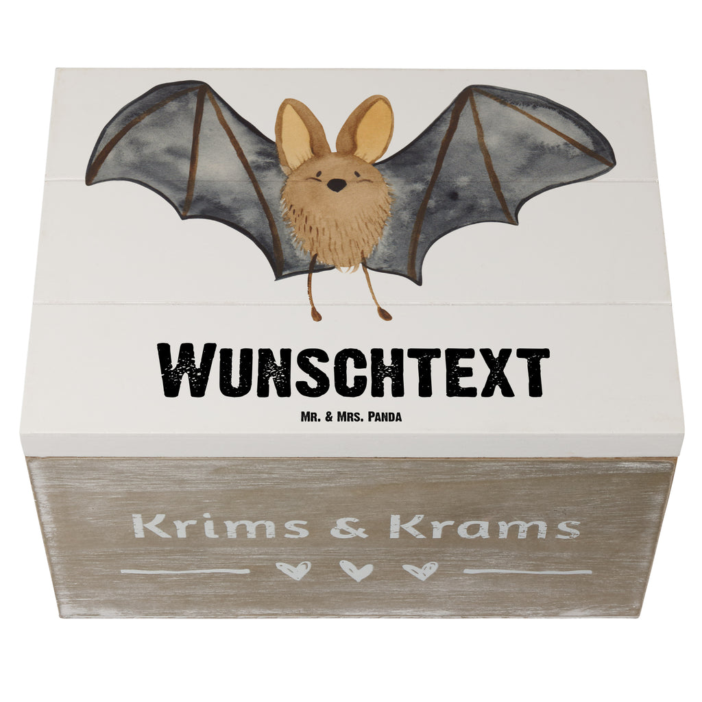 Personalisierte Holzkiste Fledermaus Flügel Holzkiste mit Namen, Kiste mit Namen, Schatzkiste mit Namen, Truhe mit Namen, Schatulle mit Namen, Erinnerungsbox mit Namen, Erinnerungskiste, mit Namen, Dekokiste mit Namen, Aufbewahrungsbox mit Namen, Holzkiste Personalisiert, Kiste Personalisiert, Schatzkiste Personalisiert, Truhe Personalisiert, Schatulle Personalisiert, Erinnerungsbox Personalisiert, Erinnerungskiste Personalisiert, Dekokiste Personalisiert, Aufbewahrungsbox Personalisiert, Geschenkbox personalisiert, GEschenkdose personalisiert, Tiermotive, Gute Laune, lustige Sprüche, Tiere