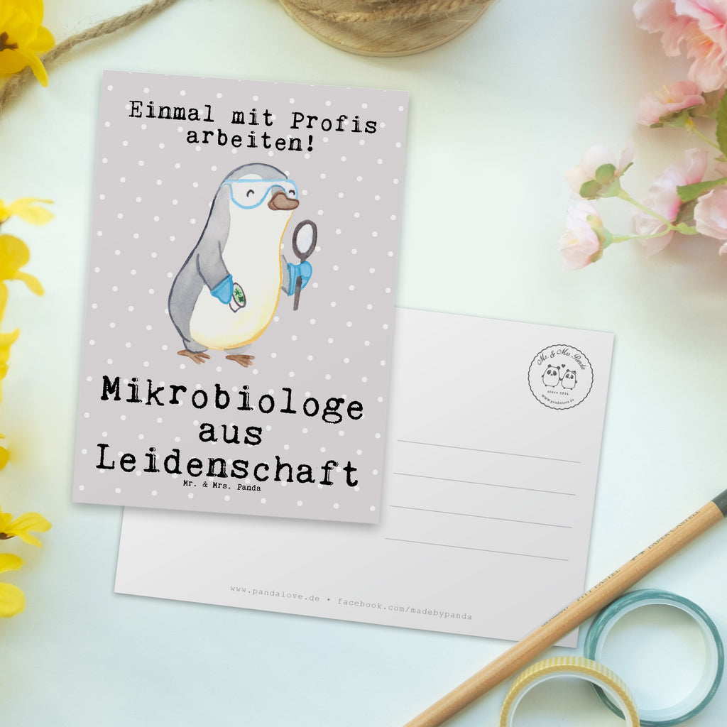 Postkarte Mikrobiologe aus Leidenschaft Postkarte, Karte, Geschenkkarte, Grußkarte, Einladung, Ansichtskarte, Geburtstagskarte, Einladungskarte, Dankeskarte, Ansichtskarten, Einladung Geburtstag, Einladungskarten Geburtstag, Beruf, Ausbildung, Jubiläum, Abschied, Rente, Kollege, Kollegin, Geschenk, Schenken, Arbeitskollege, Mitarbeiter, Firma, Danke, Dankeschön, Mikrobiologe, Naturwissenschaftler, Labor, Forschung