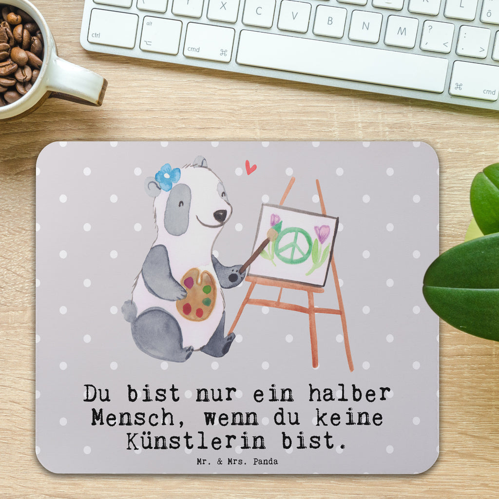 Mauspad Künstlerin mit Herz Mousepad, Computer zubehör, Büroausstattung, PC Zubehör, Arbeitszimmer, Mauspad, Einzigartiges Mauspad, Designer Mauspad, Mausunterlage, Mauspad Büro, Beruf, Ausbildung, Jubiläum, Abschied, Rente, Kollege, Kollegin, Geschenk, Schenken, Arbeitskollege, Mitarbeiter, Firma, Danke, Dankeschön, Künstlerin, Malerin, Kunstmalerin, Galerie Eröffnung, Kunstschule