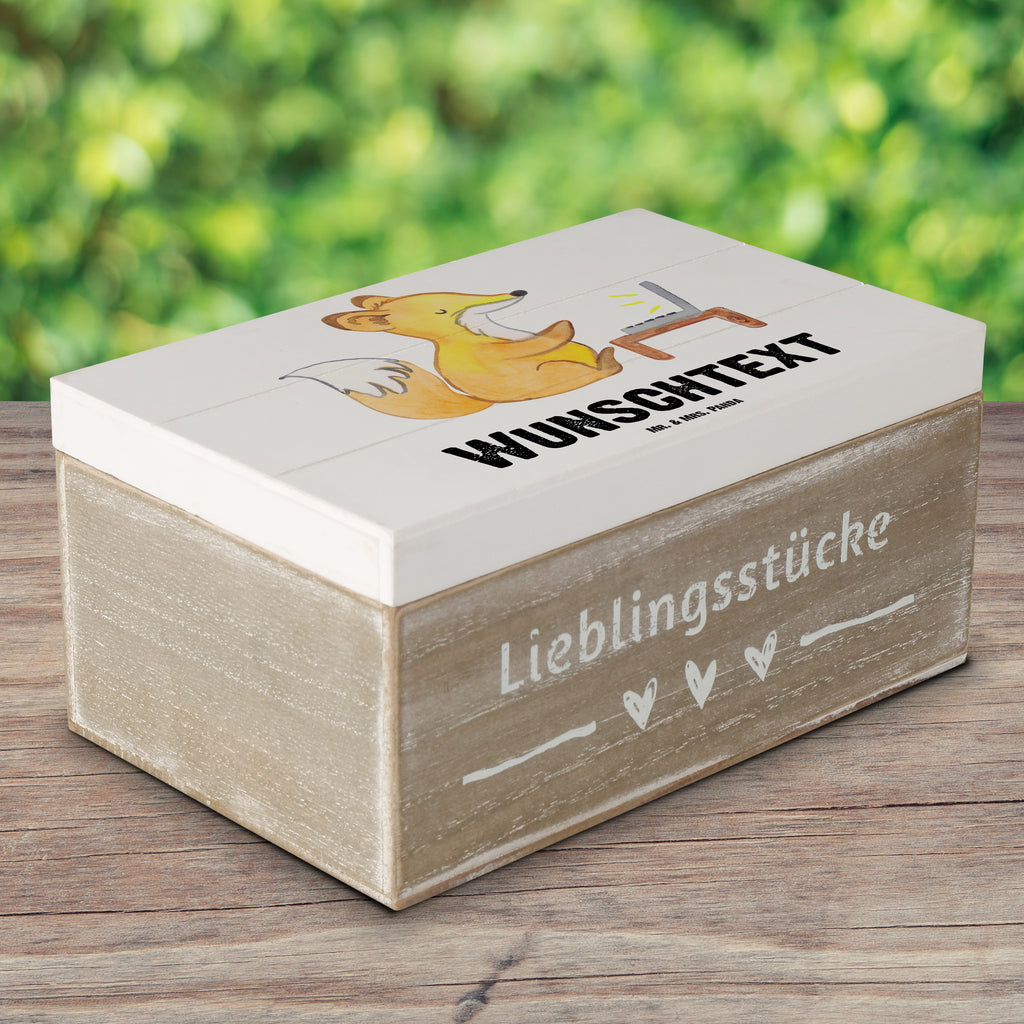 Personalisierte Holzkiste Redakteurin Herz Holzkiste mit Namen, Kiste mit Namen, Schatzkiste mit Namen, Truhe mit Namen, Schatulle mit Namen, Erinnerungsbox mit Namen, Erinnerungskiste, mit Namen, Dekokiste mit Namen, Aufbewahrungsbox mit Namen, Holzkiste Personalisiert, Kiste Personalisiert, Schatzkiste Personalisiert, Truhe Personalisiert, Schatulle Personalisiert, Erinnerungsbox Personalisiert, Erinnerungskiste Personalisiert, Dekokiste Personalisiert, Aufbewahrungsbox Personalisiert, Geschenkbox personalisiert, GEschenkdose personalisiert, Beruf, Ausbildung, Jubiläum, Abschied, Rente, Kollege, Kollegin, Geschenk, Schenken, Arbeitskollege, Mitarbeiter, Firma, Danke, Dankeschön, Online, Redakteurin, Referentin, Journalistin