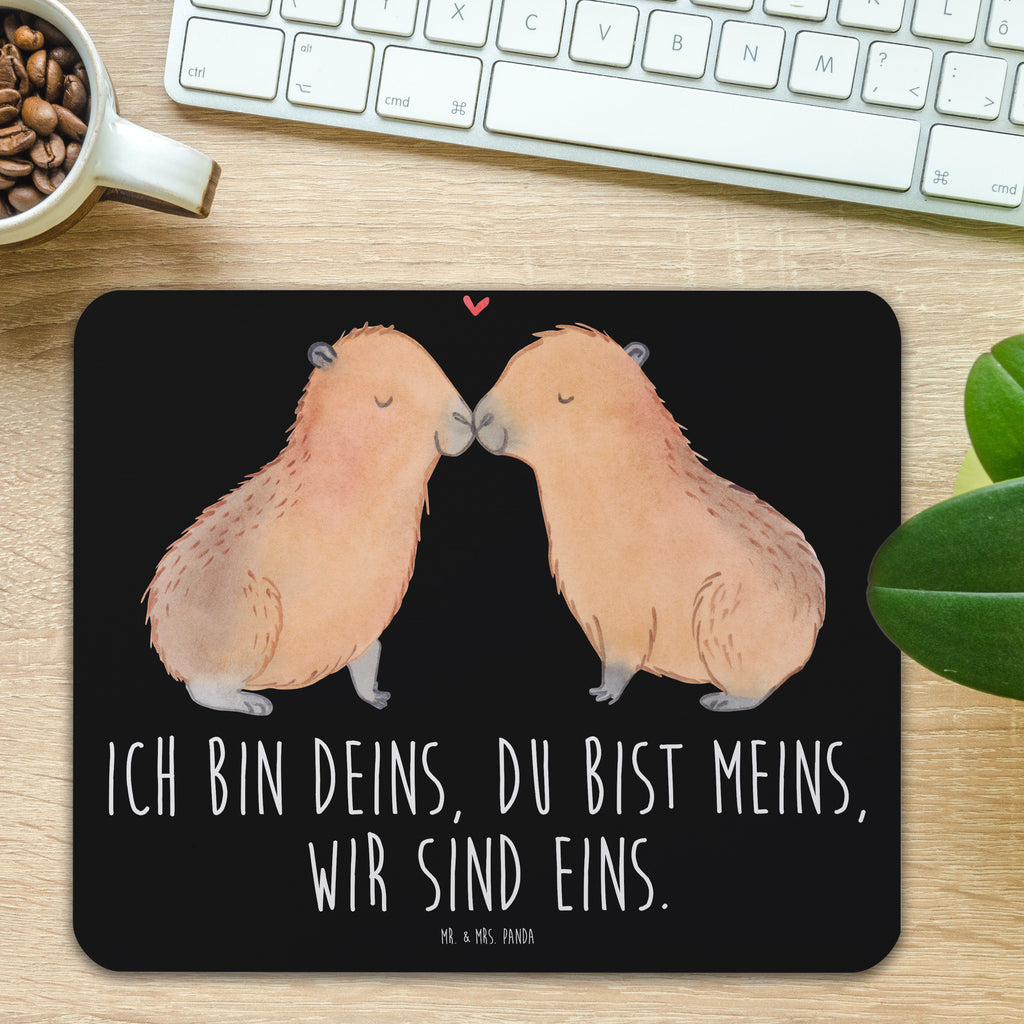 Mauspad Capybara Liebe Mousepad, Computer zubehör, Büroausstattung, PC Zubehör, Arbeitszimmer, Mauspad, Einzigartiges Mauspad, Designer Mauspad, Mausunterlage, Mauspad Büro, Tiermotive, Gute Laune, lustige Sprüche, Tiere, Capybara, Liebe, verliebt, Paar, Jahrestag, Kuschel Capybaras, Tierliebe, Romantisches Geschenk, Handgezeichnet, Verschmolzen, Geschenkidee, Beziehung, Partnertiere, Ich bin deins, Du bist meins, Liebesspruch, Herzlich, Valentinstag, Ehejubiläum, Liebesbeweis