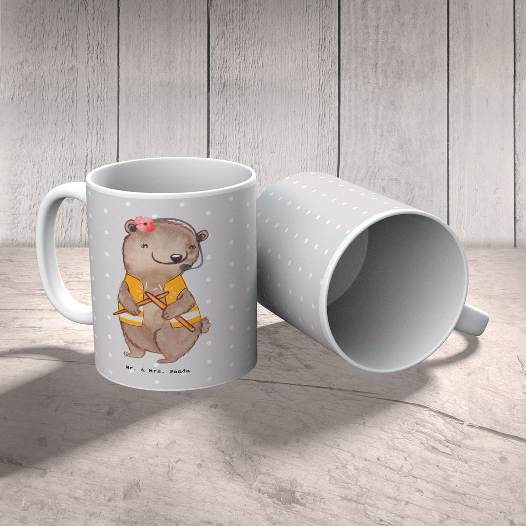 Tasse Flugbegleiterin mit Herz Tasse, Kaffeetasse, Teetasse, Becher, Kaffeebecher, Teebecher, Keramiktasse, Porzellantasse, Büro Tasse, Geschenk Tasse, Tasse Sprüche, Tasse Motive, Kaffeetassen, Tasse bedrucken, Designer Tasse, Cappuccino Tassen, Schöne Teetassen, Beruf, Ausbildung, Jubiläum, Abschied, Rente, Kollege, Kollegin, Geschenk, Schenken, Arbeitskollege, Mitarbeiter, Firma, Danke, Dankeschön, Flugbegleiterin, Stewardess, Flugstewardess, Flight-Attendant