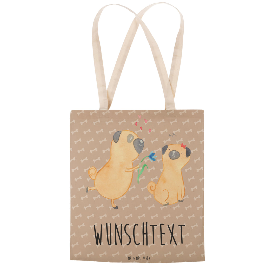 Personalisierte Einkaufstasche Mops verliebt Personalisierte Tragetasche, Personalisierte Tasche, Personalisierter Beutel, Personalisierte Stofftasche, Personalisierte Baumwolltasche, Personalisierte Umhängetasche, Personalisierter Shopper, Personalisierte Einkaufstasche, Personalisierte Beuteltasche, Tragetasche mit Namen, Tasche mit Namen, Beutel mit Namen, Stofftasche mit Namen, Baumwolltasche mit Namen, Umhängetasche mit Namen, Shopper mit Namen, Einkaufstasche mit Namen, Beuteltasche, Wunschtext, Wunschnamen, Personalisierbar, Personalisierung, Hund, Hundemotiv, Haustier, Hunderasse, Tierliebhaber, Hundebesitzer, Sprüche, Mops, Möpse, Hundeliebe, verliebt, Liebe, Liebesspruch. Verlobt, Geschenk Freund, Partner