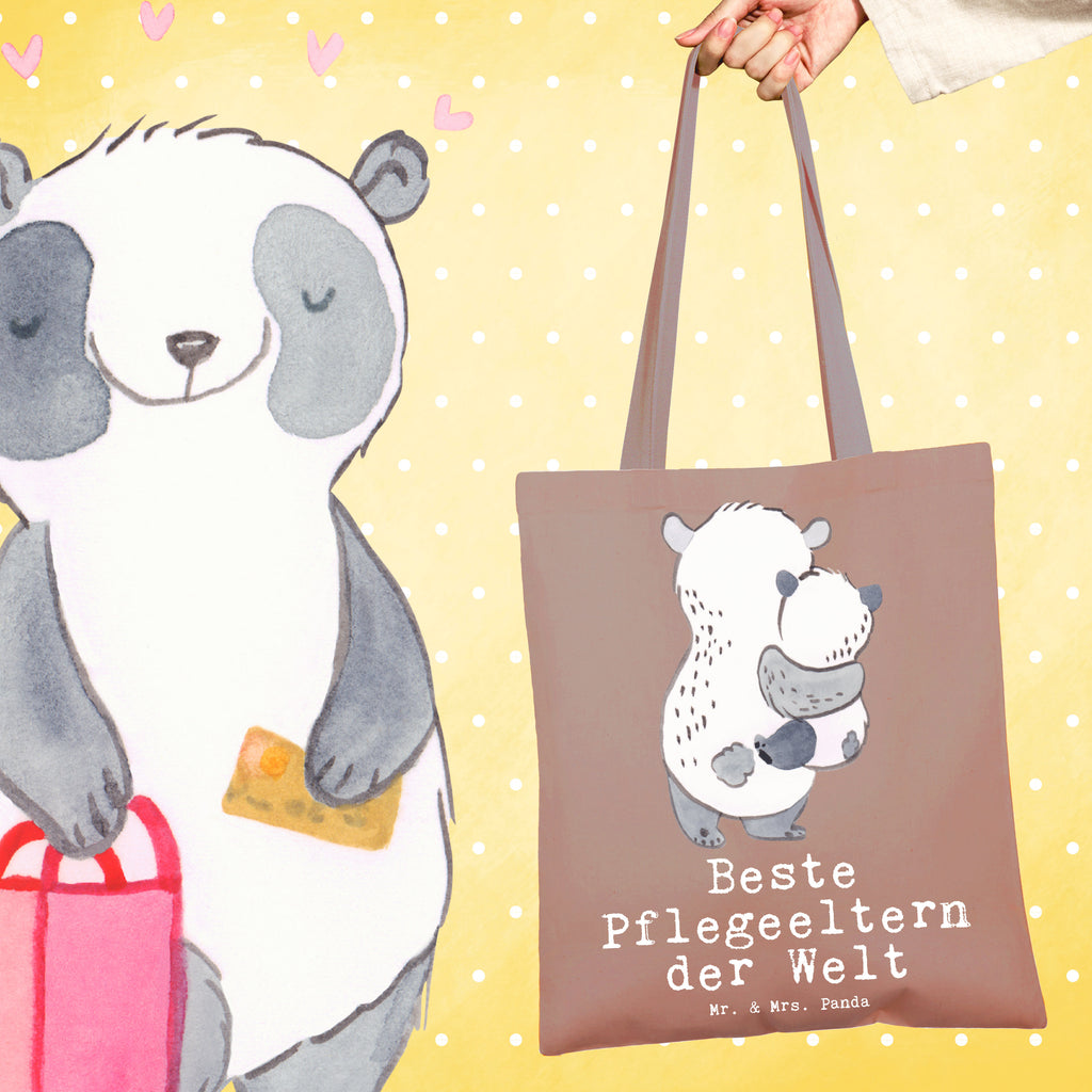 Tragetasche Panda Beste Pflegeeltern der Welt Beuteltasche, Beutel, Einkaufstasche, Jutebeutel, Stoffbeutel, Tasche, Shopper, Umhängetasche, Strandtasche, Schultertasche, Stofftasche, Tragetasche, Badetasche, Jutetasche, Einkaufstüte, Laptoptasche, für, Dankeschön, Geschenk, Schenken, Geburtstag, Geburtstagsgeschenk, Geschenkidee, Danke, Bedanken, Mitbringsel, Freude machen, Geschenktipp, Pflegeeltern, Pflegekind, Adoption, Eltern, Mama, Papa, Mami, Papi, Familie, Elternpaar, Mama und Papa