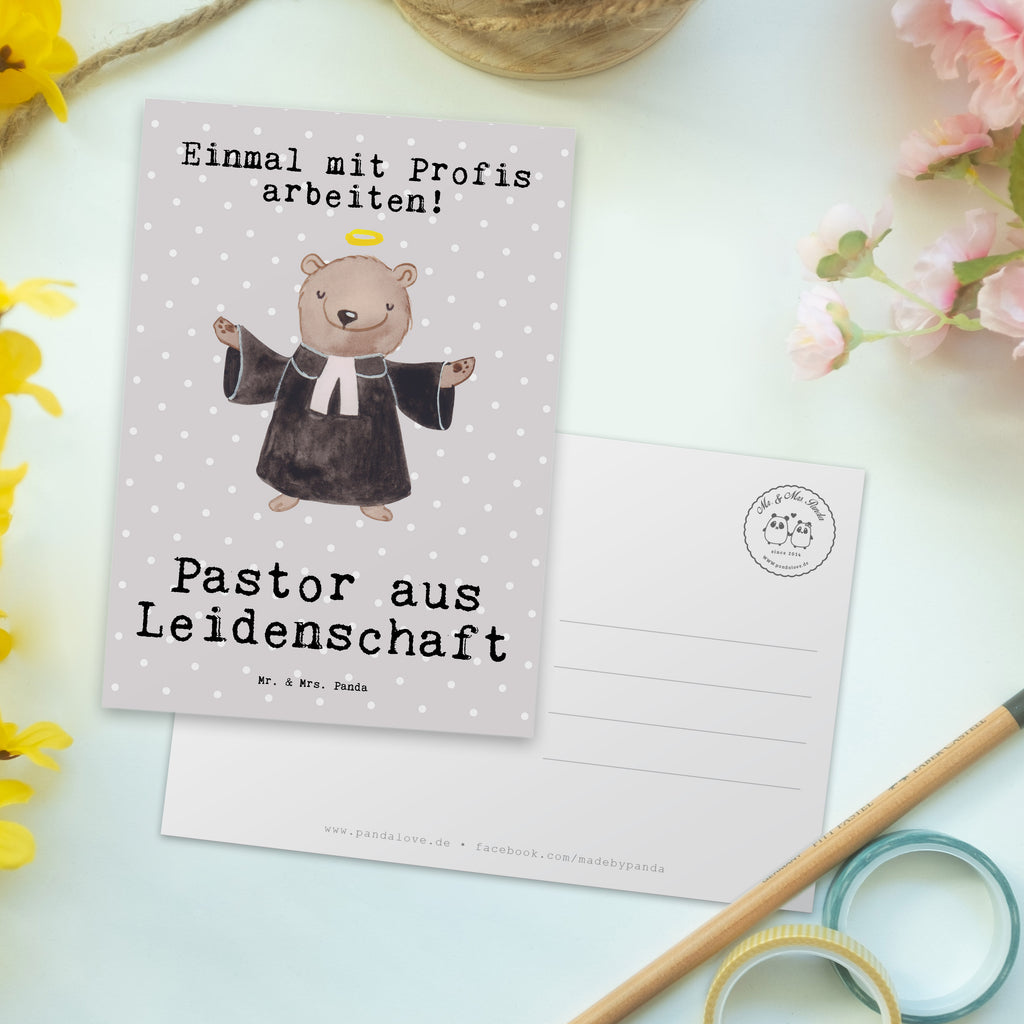 Postkarte Pastor aus Leidenschaft Postkarte, Karte, Geschenkkarte, Grußkarte, Einladung, Ansichtskarte, Geburtstagskarte, Einladungskarte, Dankeskarte, Ansichtskarten, Einladung Geburtstag, Einladungskarten Geburtstag, Beruf, Ausbildung, Jubiläum, Abschied, Rente, Kollege, Kollegin, Geschenk, Schenken, Arbeitskollege, Mitarbeiter, Firma, Danke, Dankeschön, Pastor, Diener Gottes<br />Geistlicher, Pfarrer, Prediger<br />Priester, Theologe, Kirche