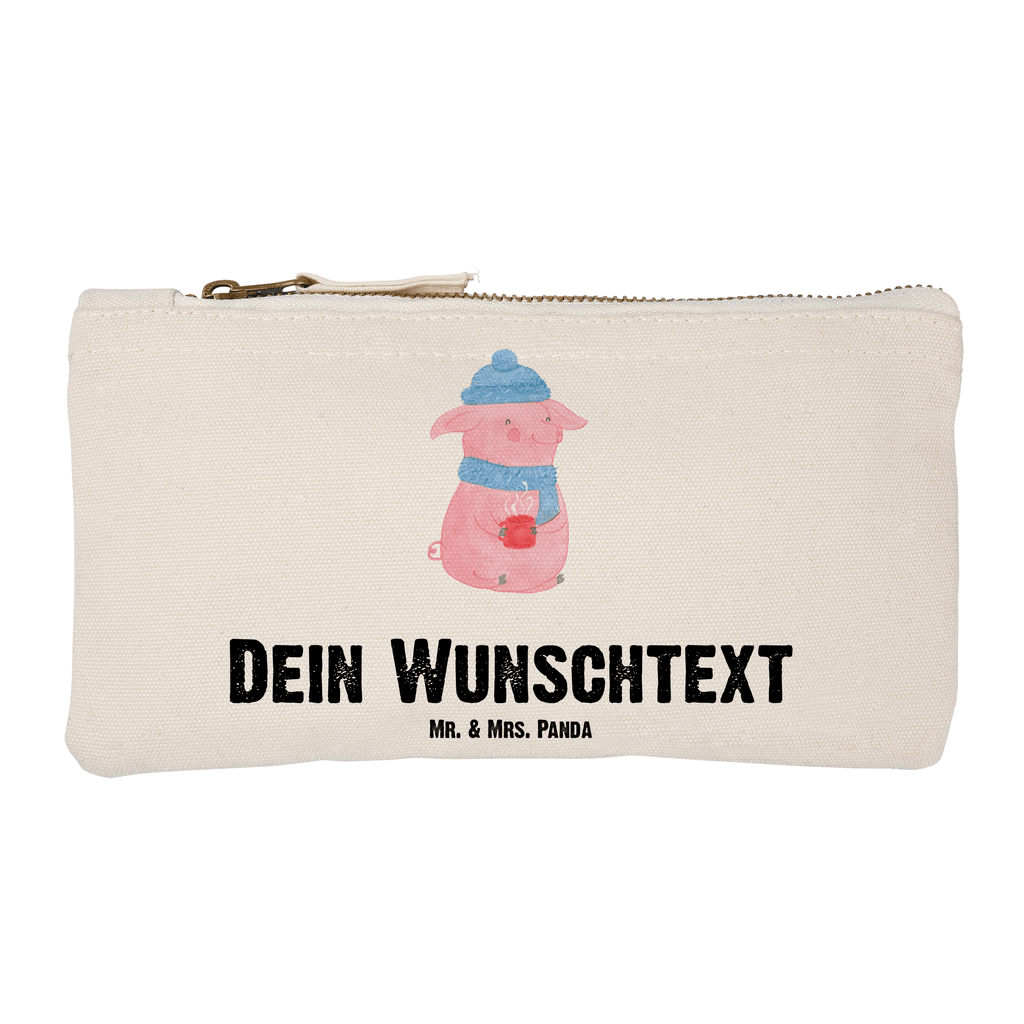 Personalisierte Schminktasche Lallelndes Glühschwein Personalisierte Schminktasche, Personalisierte Kosmetiktasche, Personalisierter Kosmetikbeutel, Personalisiertes Stiftemäppchen, Personalisiertes Etui, Personalisierte Federmappe, Personalisierte Makeup Bag, Personalisiertes Schminketui, Personalisiertes Kosmetiketui, Personalisiertes Schlamperetui, Schminktasche mit Namen, Kosmetiktasche mit Namen, Kosmetikbeutel mit Namen, Stiftemäppchen mit Namen, Etui mit Namen, Federmappe mit Namen, Makeup Bg mit Namen, Schminketui mit Namen, Kosmetiketui mit Namen, Schlamperetui mit Namen, Schminktasche personalisieren, Schminktasche bedrucken, Schminktasche selbst gestalten, Winter, Weihnachten, Weihnachtsdeko, Nikolaus, Advent, Heiligabend, Wintermotiv, Glühwein, Betrunken, Weihnachtsmarkt, Spruch