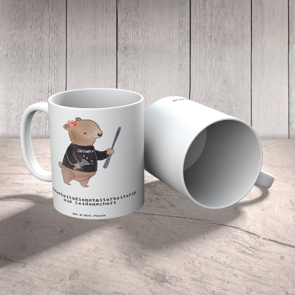 Tasse Sicherheitsdienstmitarbeiterin aus Leidenschaft Tasse, Kaffeetasse, Teetasse, Becher, Kaffeebecher, Teebecher, Keramiktasse, Porzellantasse, Büro Tasse, Geschenk Tasse, Tasse Sprüche, Tasse Motive, Kaffeetassen, Tasse bedrucken, Designer Tasse, Cappuccino Tassen, Schöne Teetassen, Beruf, Ausbildung, Jubiläum, Abschied, Rente, Kollege, Kollegin, Geschenk, Schenken, Arbeitskollege, Mitarbeiter, Firma, Danke, Dankeschön