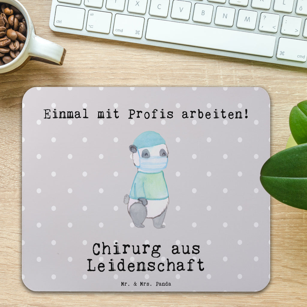 Mauspad Chirurg aus Leidenschaft Mousepad, Computer zubehör, Büroausstattung, PC Zubehör, Arbeitszimmer, Mauspad, Einzigartiges Mauspad, Designer Mauspad, Mausunterlage, Mauspad Büro, Beruf, Ausbildung, Jubiläum, Abschied, Rente, Kollege, Kollegin, Geschenk, Schenken, Arbeitskollege, Mitarbeiter, Firma, Danke, Dankeschön, Chirurg, Unfallchirurg, Notfallchirurg, Krankenhaus, Arzt, Mediziner