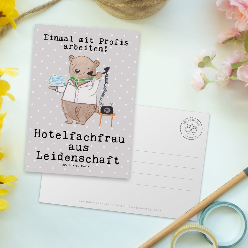 Postkarte Hotelfachfrau aus Leidenschaft Postkarte, Karte, Geschenkkarte, Grußkarte, Einladung, Ansichtskarte, Geburtstagskarte, Einladungskarte, Dankeskarte, Ansichtskarten, Einladung Geburtstag, Einladungskarten Geburtstag, Beruf, Ausbildung, Jubiläum, Abschied, Rente, Kollege, Kollegin, Geschenk, Schenken, Arbeitskollege, Mitarbeiter, Firma, Danke, Dankeschön, Hotelfachfrau, Hotelkauffrau, Hotelfachangestellte, Hotelier, Hoteleröffnung