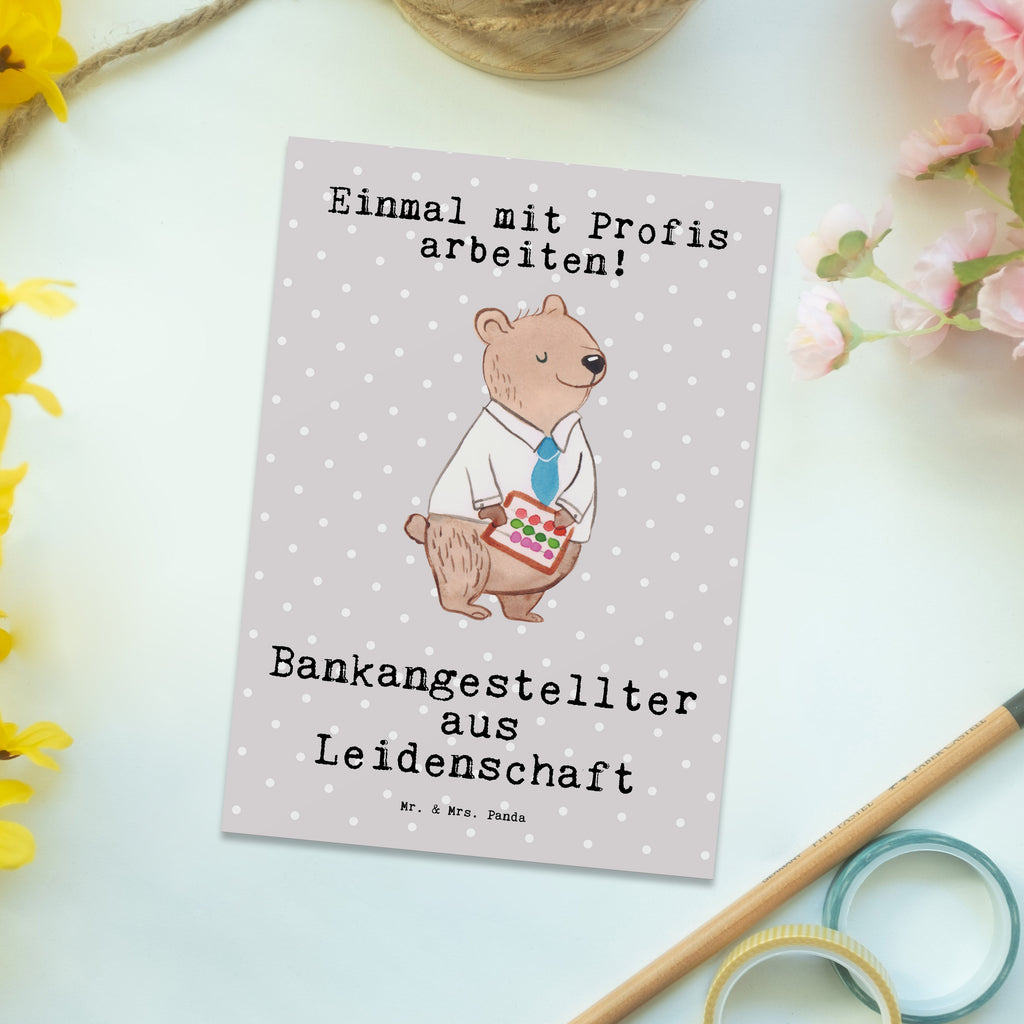 Postkarte Bankangestellter aus Leidenschaft Postkarte, Karte, Geschenkkarte, Grußkarte, Einladung, Ansichtskarte, Geburtstagskarte, Einladungskarte, Dankeskarte, Ansichtskarten, Einladung Geburtstag, Einladungskarten Geburtstag, Beruf, Ausbildung, Jubiläum, Abschied, Rente, Kollege, Kollegin, Geschenk, Schenken, Arbeitskollege, Mitarbeiter, Firma, Danke, Dankeschön, Bankangestellter, Bankfachmann, Bänker, Bankberater