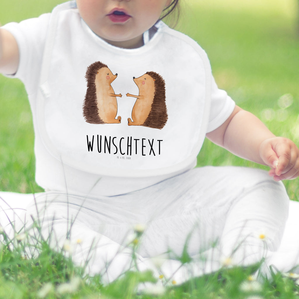 Personalisiertes Babylätzchen Igel Liebe Baby, Personalisiertes Lätzchen, Personalisiertes Spucktuch, Personalisiertes Sabberlätzchen, Personalisiertes Klettlätzchen, Personalisiertes Baby-Lätzchen, KPersonalisiertes Kinderlätzchen, Personalisiertes Geburt Geschenk, Geschenkidee Geburt, Personalisiertes Baby-Spucktuch, Personalisierter Baby-Kleckschutz, Personalisiertes Babyparty Geschenk, Personalisiertes Lätzchen für Babys, Lätzchen mit Namen, Spucktuch mit Namen, Sabberlätzchen mit Namen, Klettlätzchen mit Namen, Baby-Lätzchen mit Namen, Kinderlätzchen mit Namen, Geburt Geschenk mit Namen, Geschenkidee Geburt mit Namen, Baby-Spucktuch mit Namen, Baby-Kleckschutz, Babyparty Geschenk mit Namen, Lätzchen für Babys mit Namen, Selbst gestalten, Wunschnamen, Babylätzchen Bedrucken, Liebe, Partner, Freund, Freundin, Ehemann, Ehefrau, Heiraten, Verlobung, Heiratsantrag, Liebesgeschenk, Jahrestag, Hocheitstag, Verliebt, Verlobt, Verheiratet, Geschenk, Liebesbeweis, Hochzeitstag, Hochzeit, Igel