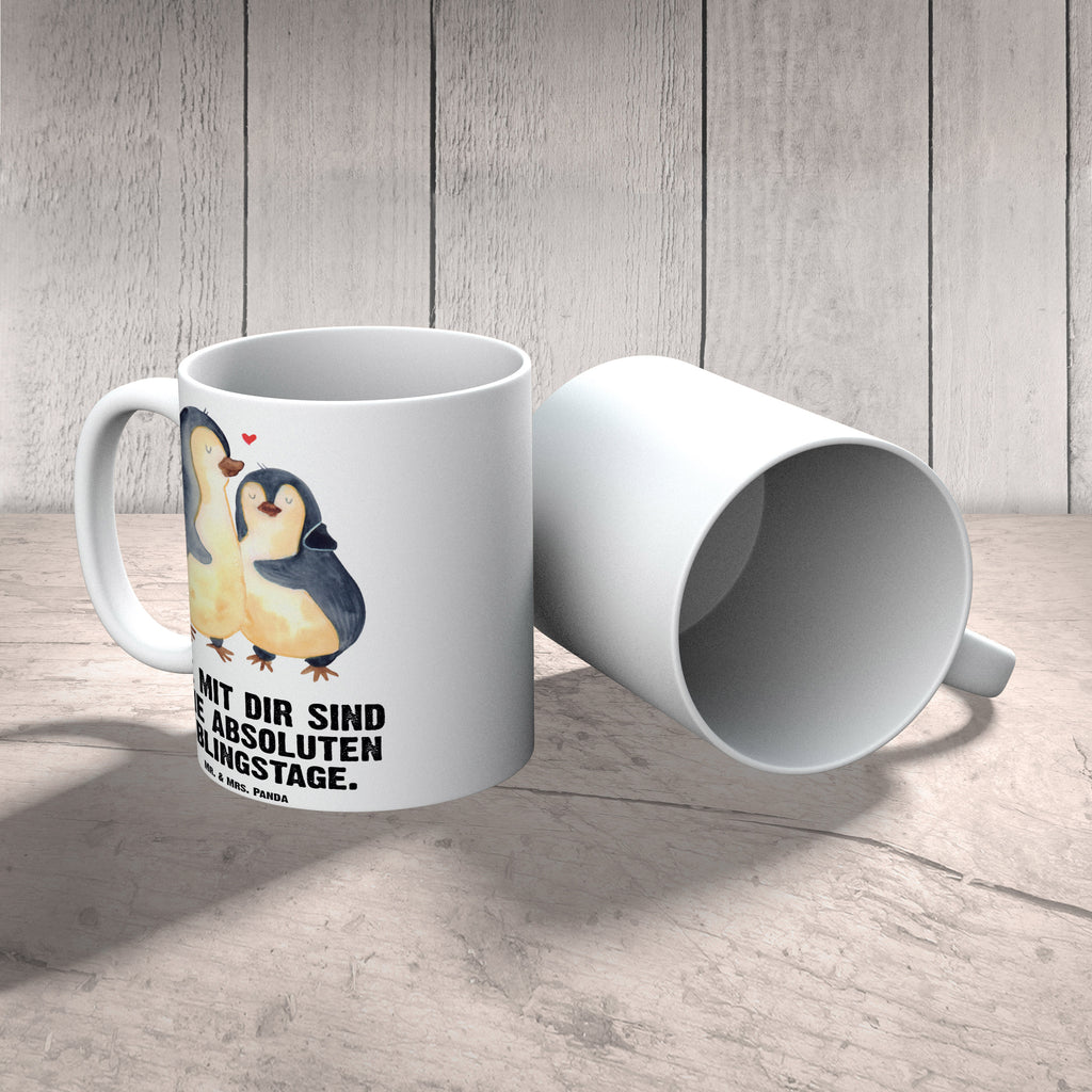 XL Tasse Pinguin umarmend XL Tasse, Große Tasse, Grosse Kaffeetasse, XL Becher, XL Teetasse, spülmaschinenfest, Jumbo Tasse, Groß, Pinguin, Liebe, Liebespaar, Liebesbeweis, Liebesgeschenk, Verlobung, Jahrestag, Hochzeitstag, Hochzeit, Hochzeitsgeschenk