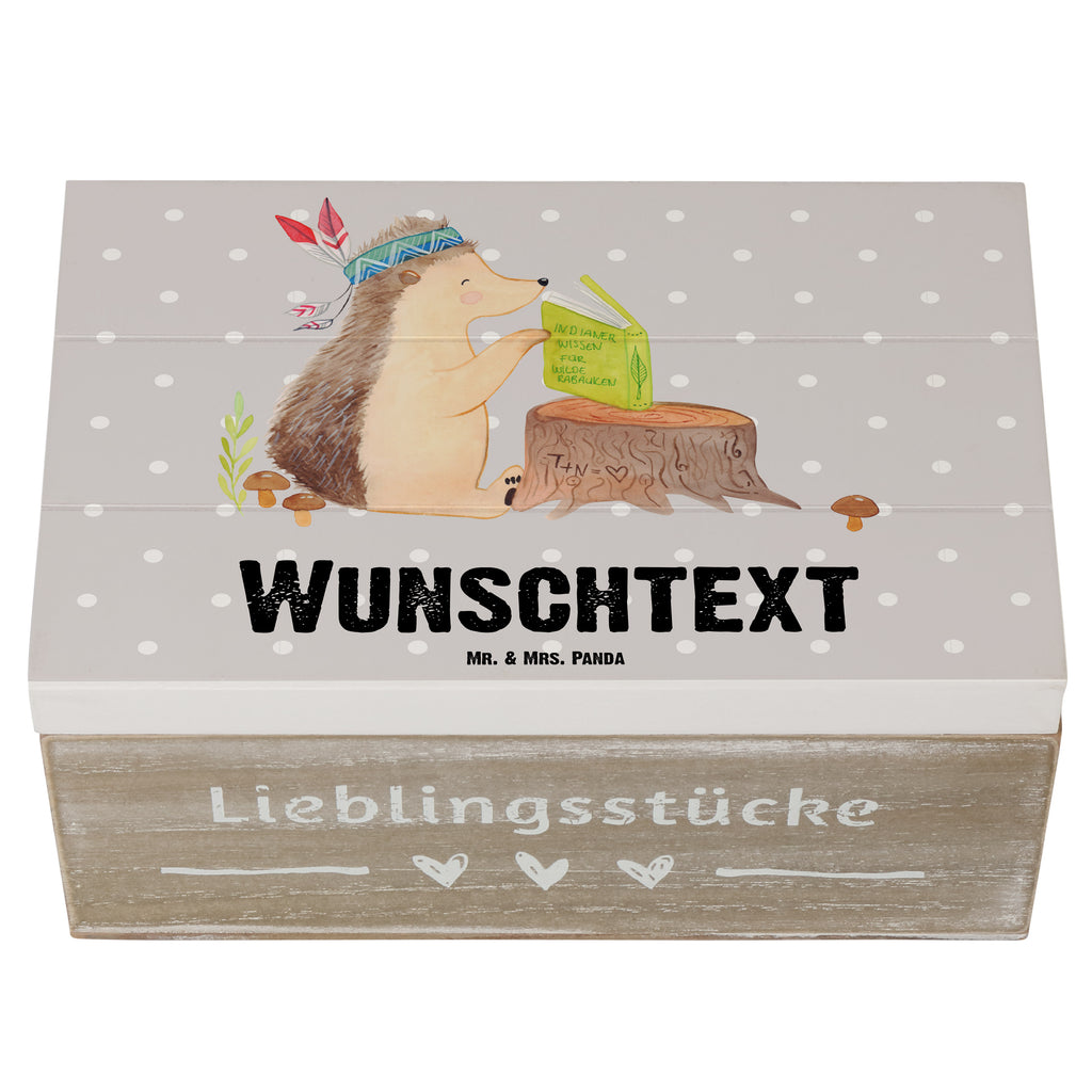 Personalisierte Holzkiste Igel Indianer Holzkiste mit Namen, Kiste mit Namen, Schatzkiste mit Namen, Truhe mit Namen, Schatulle mit Namen, Erinnerungsbox mit Namen, Erinnerungskiste, mit Namen, Dekokiste mit Namen, Aufbewahrungsbox mit Namen, Holzkiste Personalisiert, Kiste Personalisiert, Schatzkiste Personalisiert, Truhe Personalisiert, Schatulle Personalisiert, Erinnerungsbox Personalisiert, Erinnerungskiste Personalisiert, Dekokiste Personalisiert, Aufbewahrungsbox Personalisiert, Geschenkbox personalisiert, GEschenkdose personalisiert, Waldtiere, Tiere, Igel, Indianer, Abenteuer, Lagerfeuer, Camping