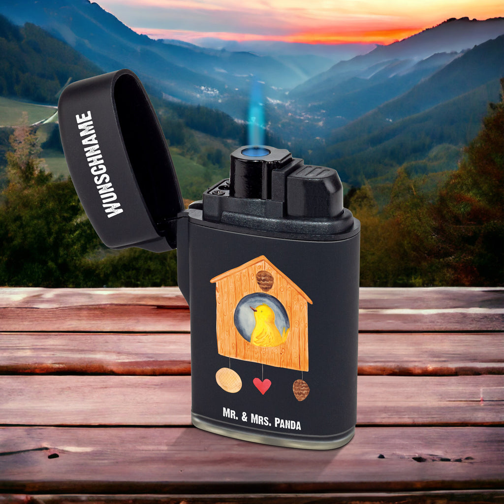 Personalisiertes Feuerzeug Vogelhaus Personalisiertes Feuerzeug, Personalisiertes Gas-Feuerzeug, Personalisiertes Sturmfeuerzeug, Feuerzeug bedrucken, Feuerzeug personalisiert, Feuerzeug personalisieren, Feuerzeug selbst gestalten, Feuerzeug Geschenkidee, Feuerzeug als Geschenk, Geschenk Feuerzeug, Feuerzeug Geschenk, Feuerzeug mit Name, Feuerzeug mit Namen, Besonderes Feuerzeug, Tiermotive, Gute Laune, lustige Sprüche, Tiere, Vogel, Vögel, Vogelhaus, Vogelhäuschen, Home sweet home, Zuhause, Nest, Eigenheim, Familie, Wohnung, Haus, unser Haus, Lieblingsort, Castle